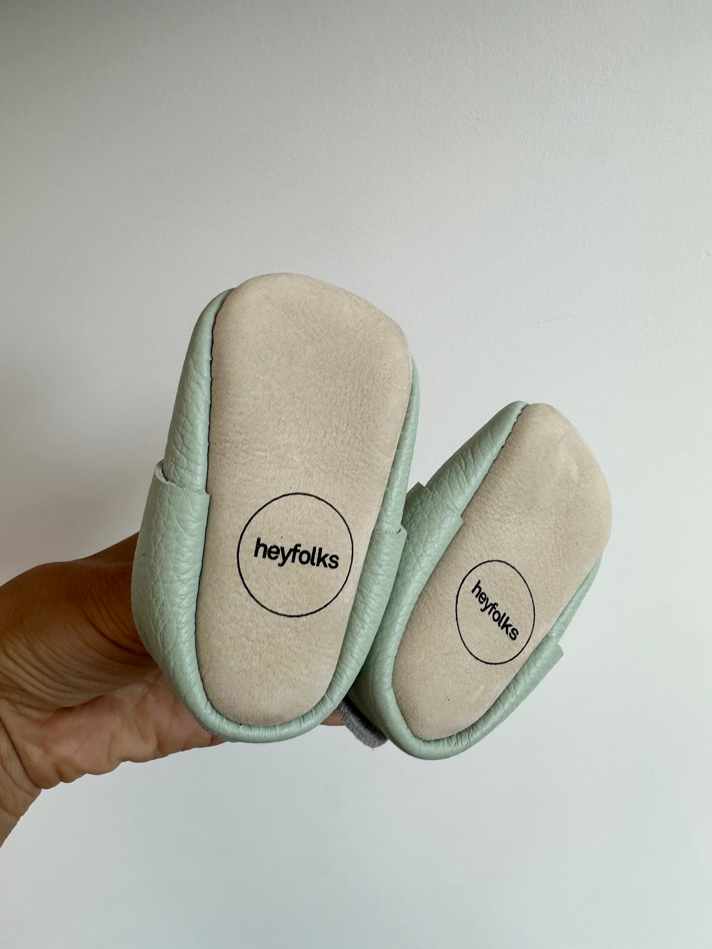 Heyfolks Made In Canada Soft Sole Shoes / Size 0 Infant