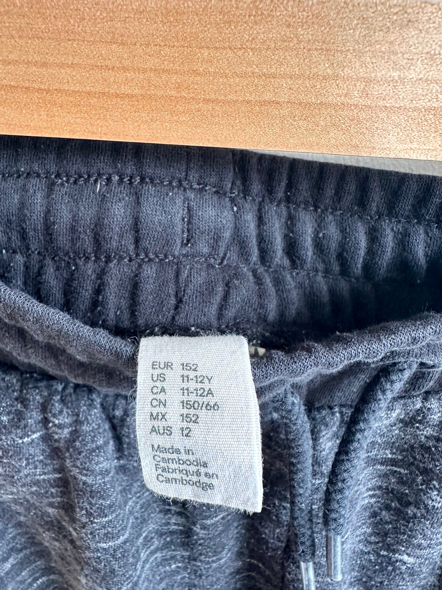 H&M Charcoal Sweat Shorts / 10-12 years
