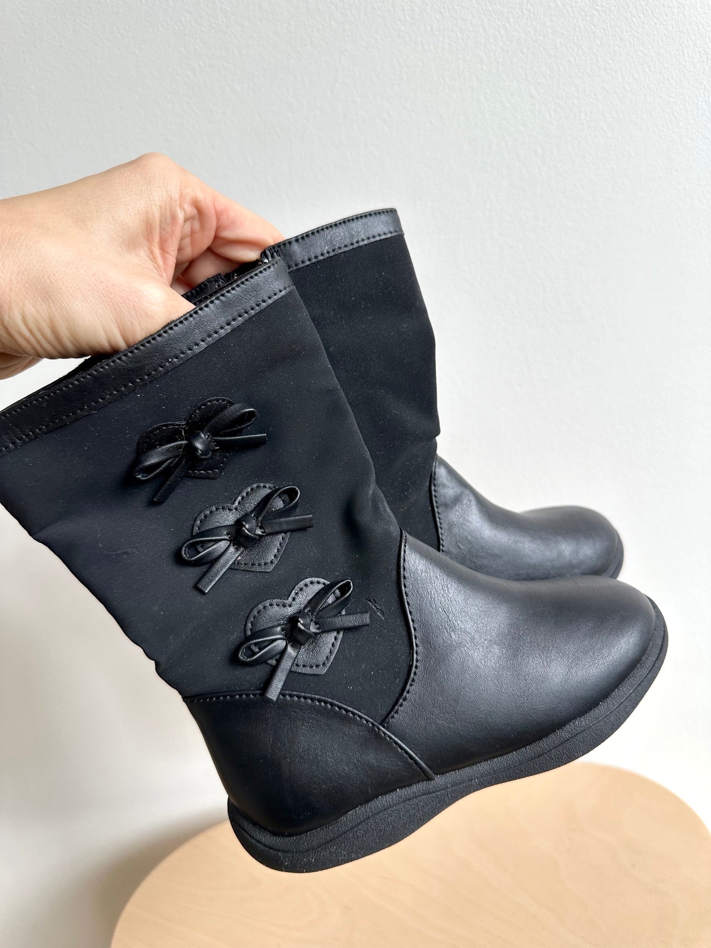 Black Zipper Boots / Size 8.5 Toddler