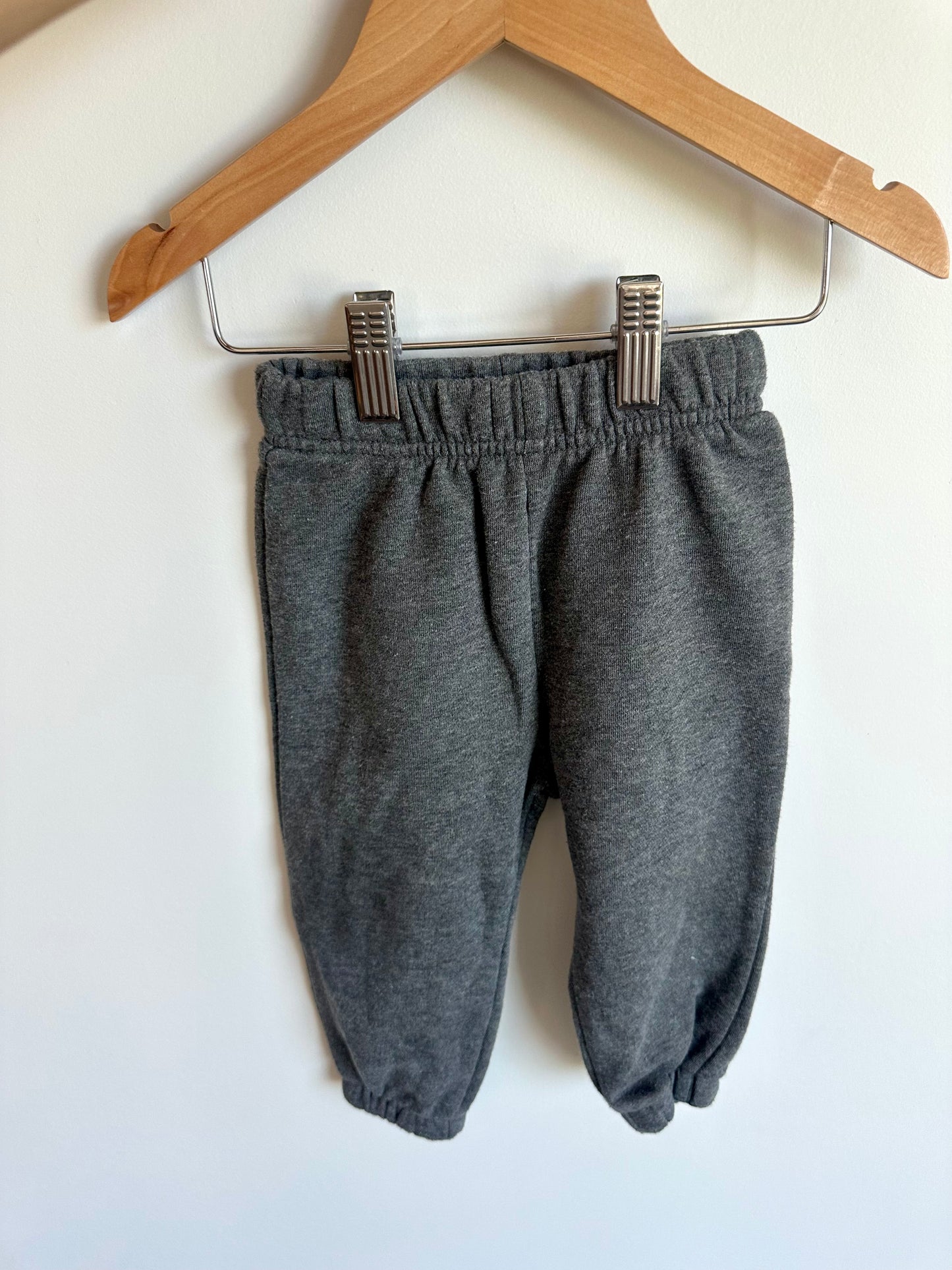 Grey Joggers / 12-18m