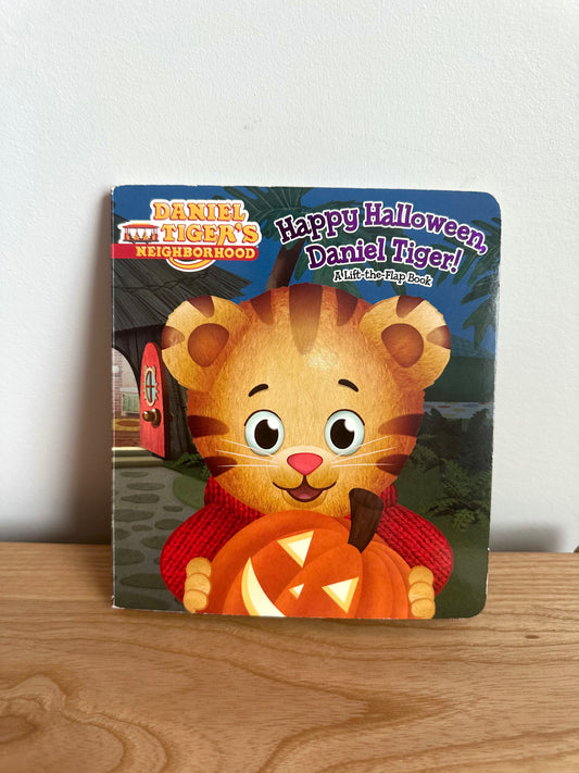 Happy Halloween Daniel Tiger Board Book / 0-3 years