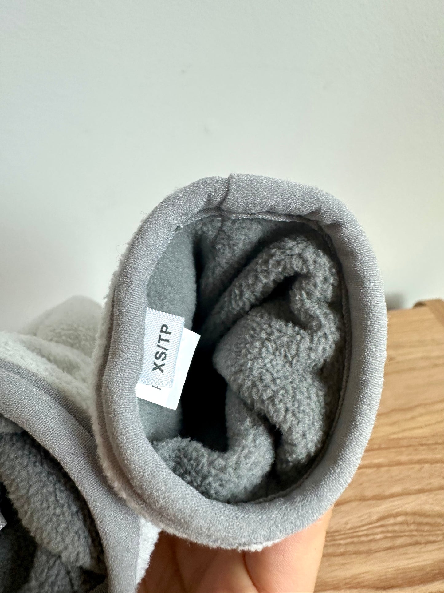 MEC Light Grey Fleece Mittens / 6-12m