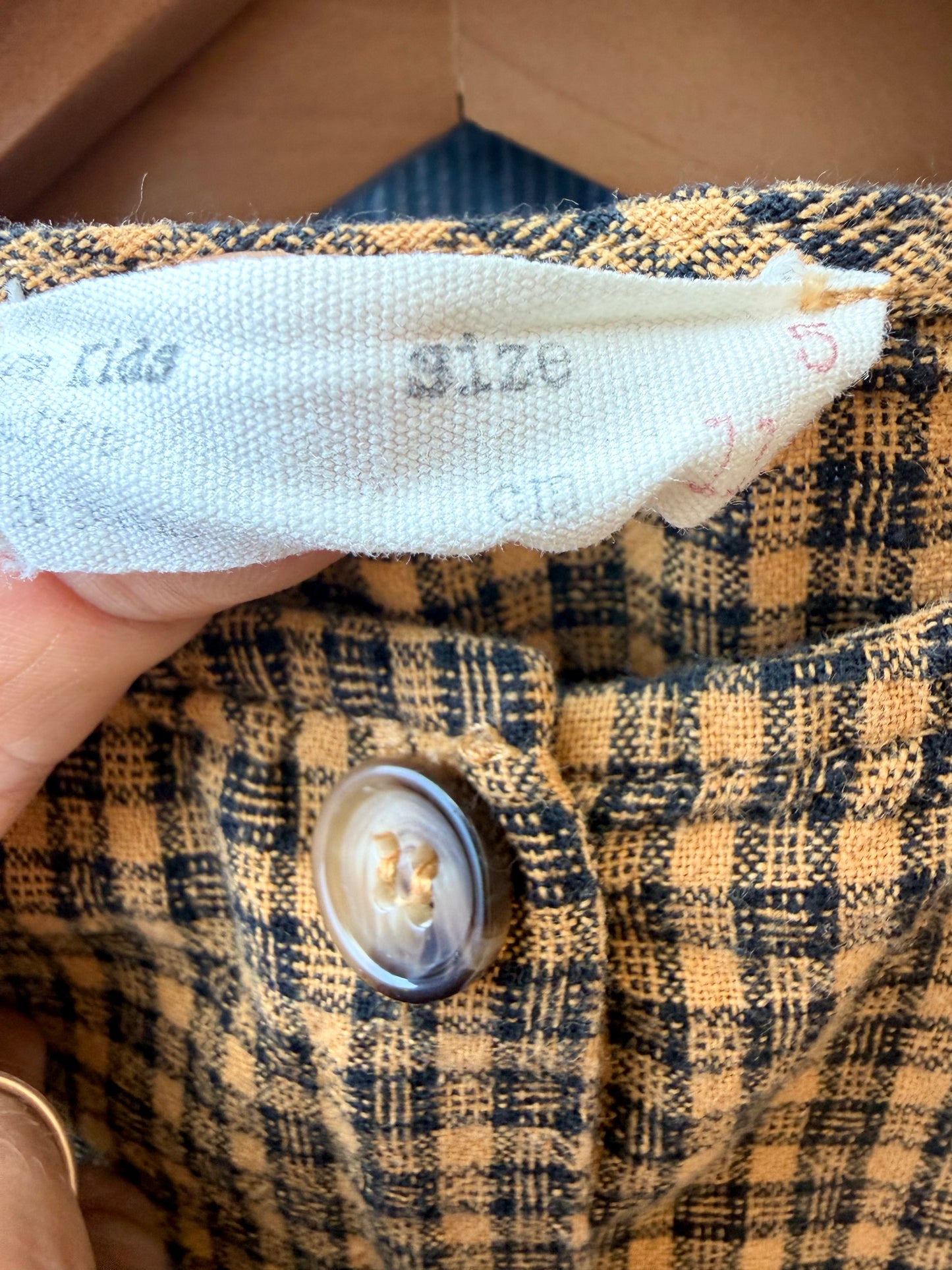 Zara Plaid Button Up Long Sleeve / 4-5 years