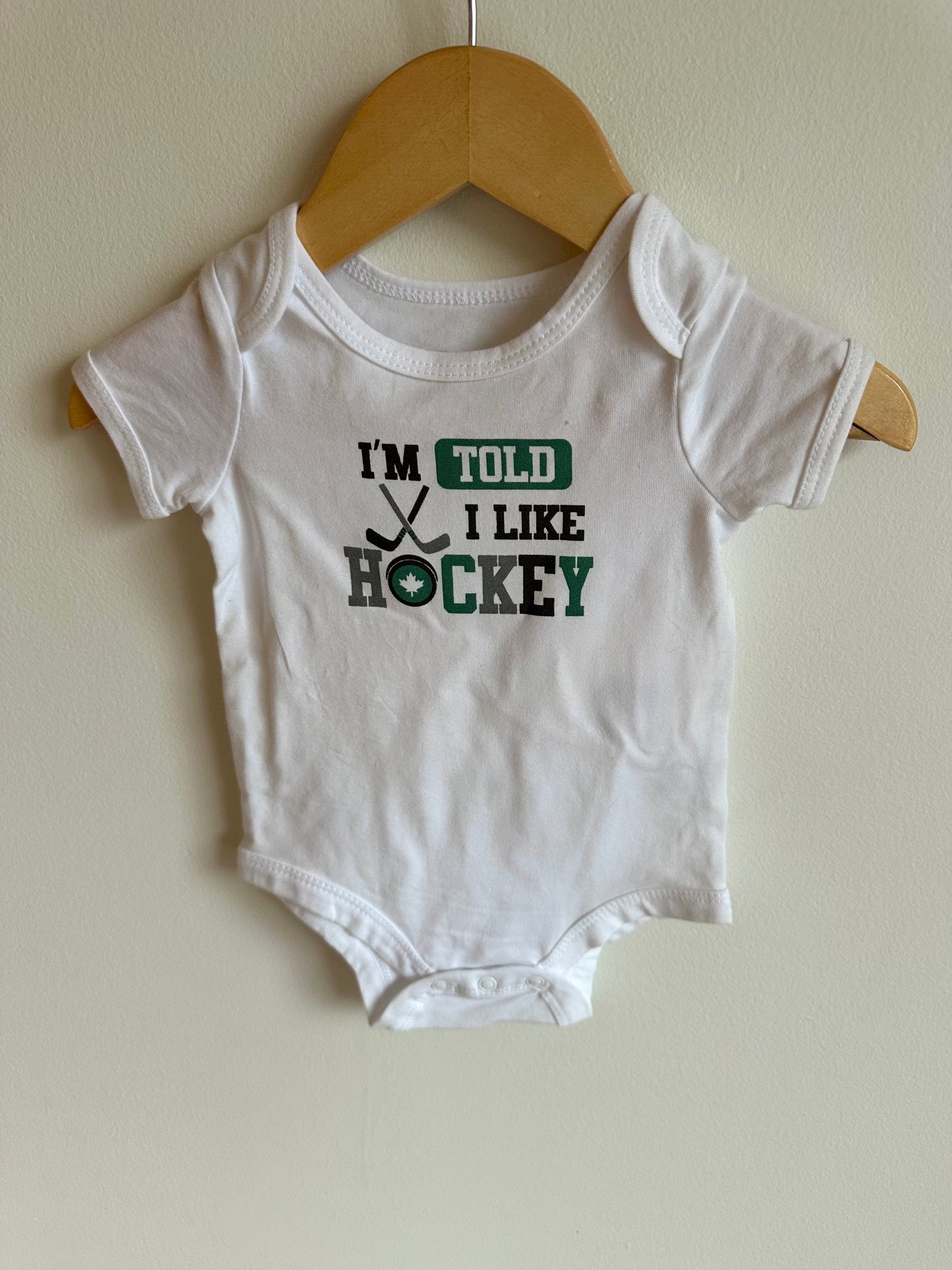 I'm Told I Like Hockey Organic Bodysuit (With Tags)/ 3-6m