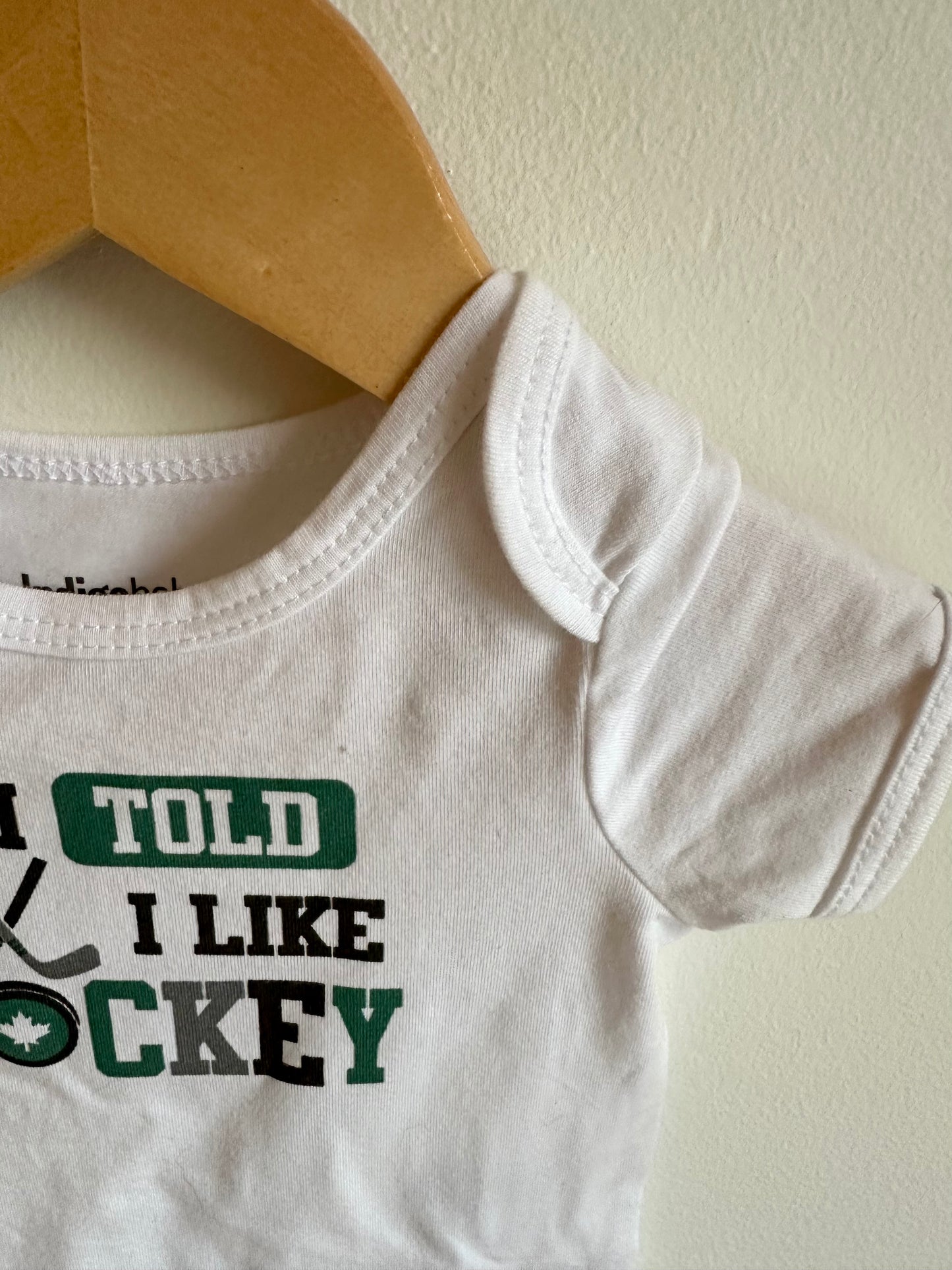 I'm Told I Like Hockey Organic Bodysuit (With Tags)/ 3-6m