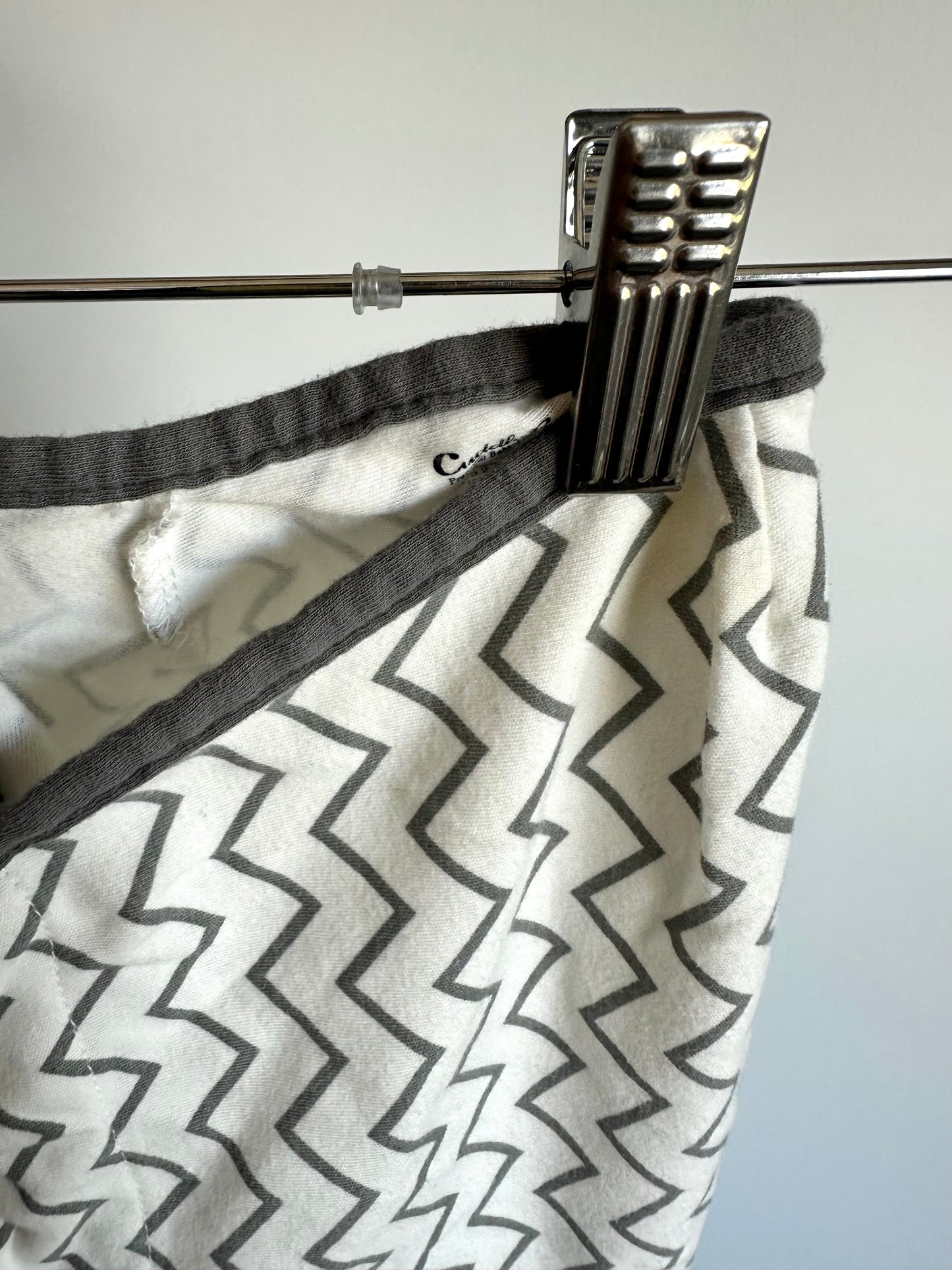 Set of 2 Grey Pattern Swaddles / 0-3m (7-14lbs)