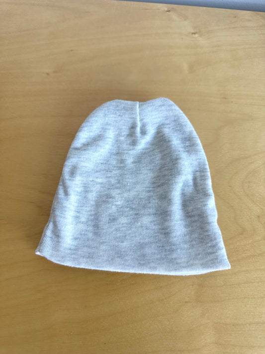 Grey Simple Beanie / 0-3m