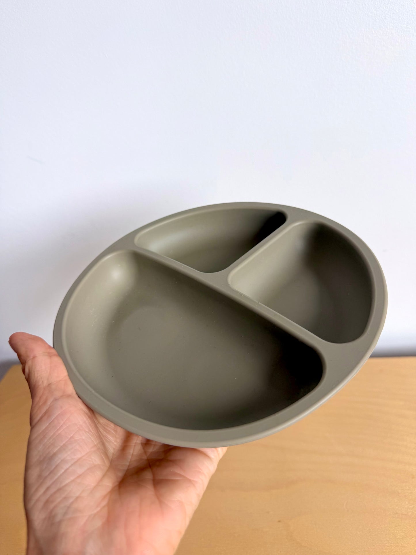 Set of 2 Tan Suction Plates