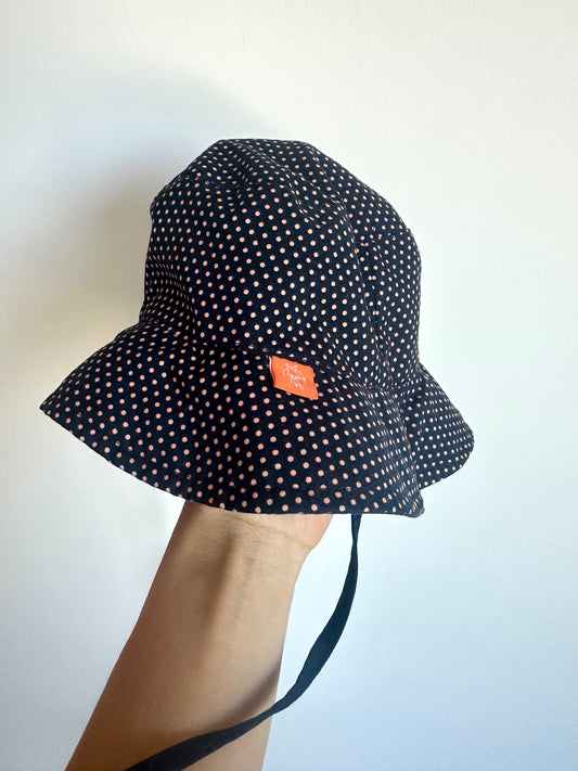 Navy Polka Dot Hat / 6-12m