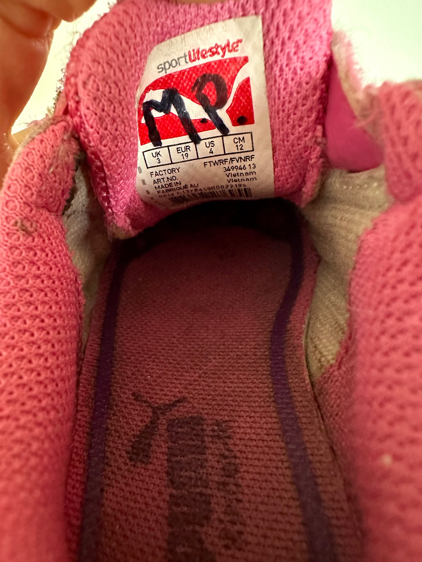 Pink Puma Velcro Light Up Sneakers / Size 4 Toddler