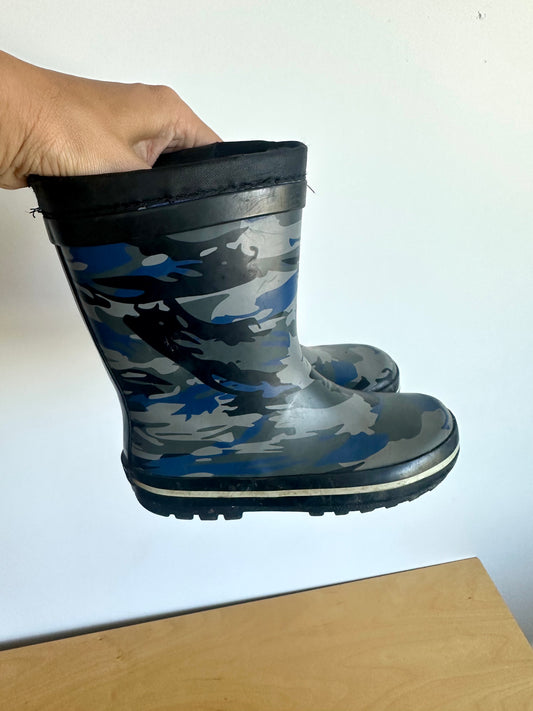 Camo Rain Boots / Size 10 Toddler Footwear