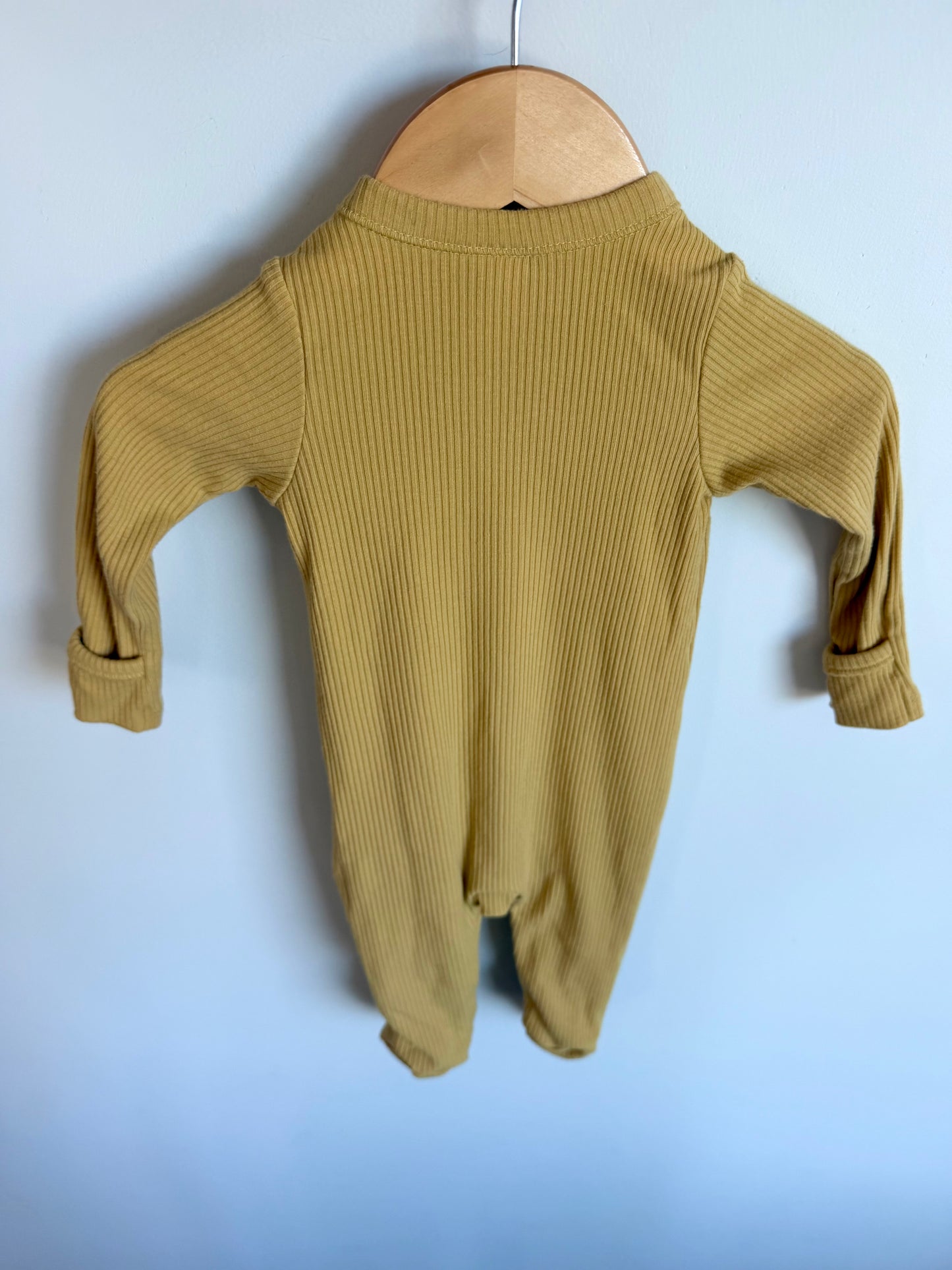 Mustard Ribbed Sleeper / 0-3m