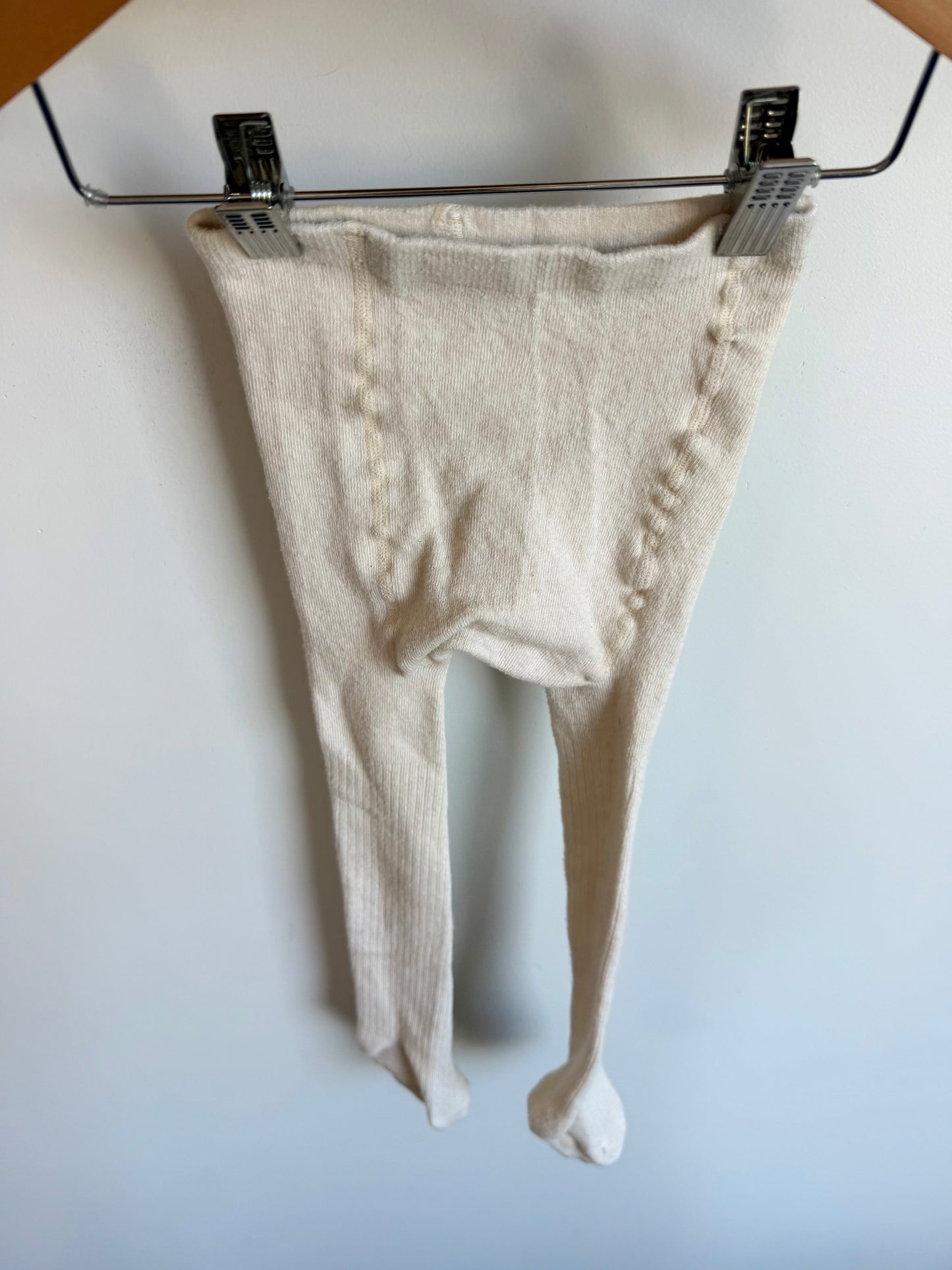Grippy Footed White Tights / 6-12m?