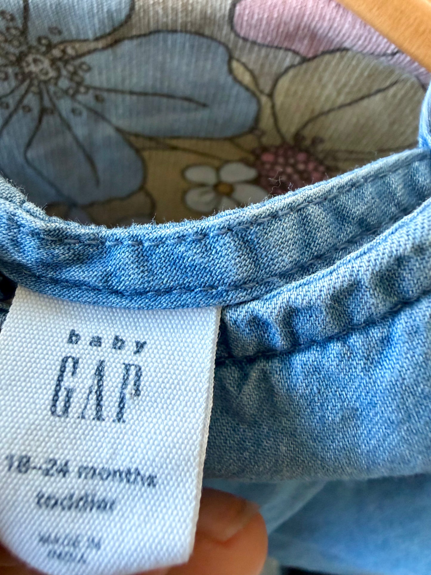 Chambray Bow Strap Top / 18-24m