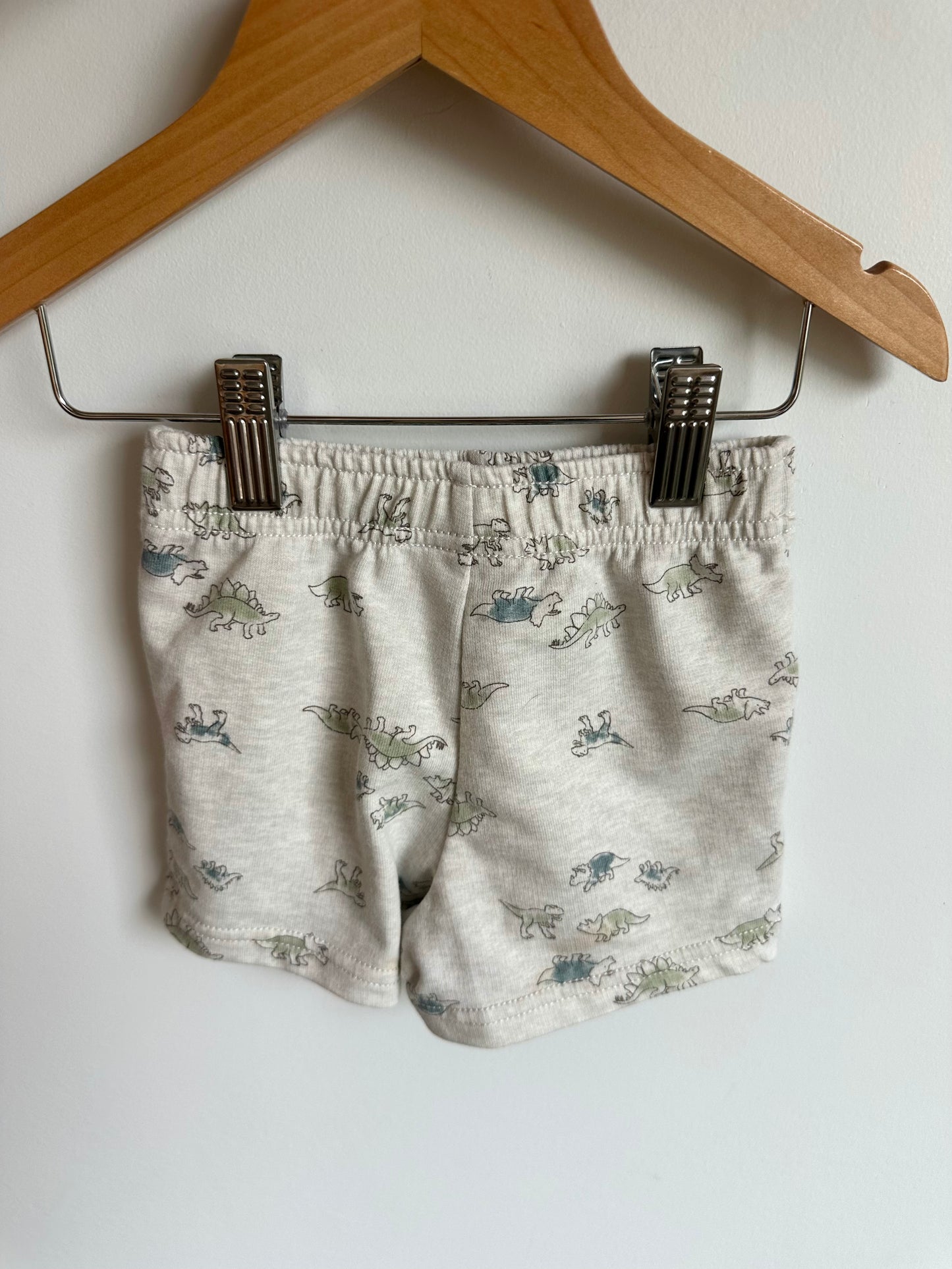 Cream Dino Shorts / 12m