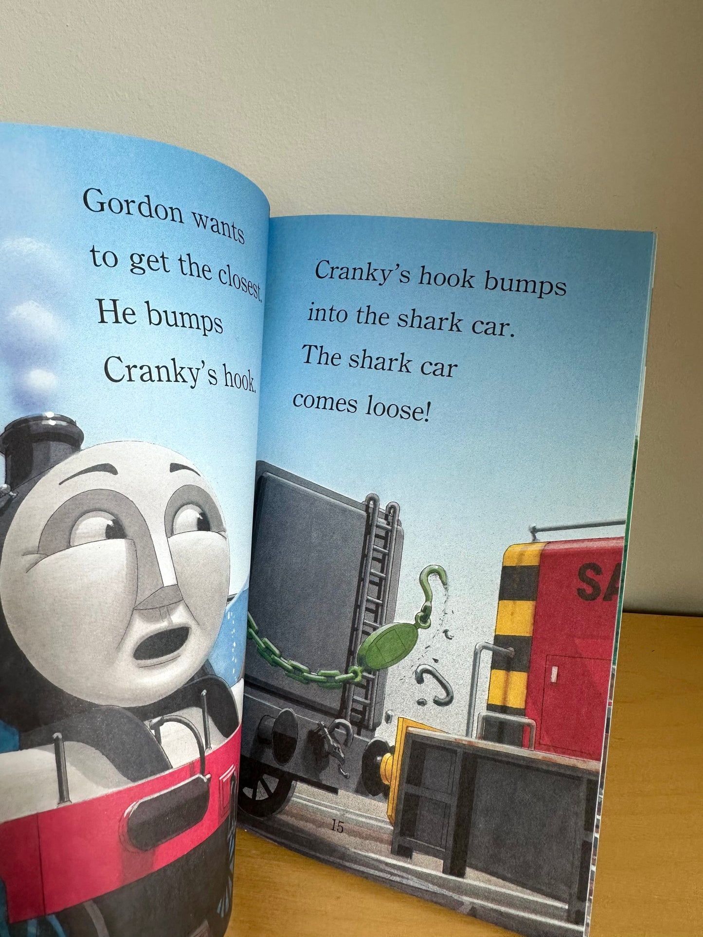 Thomas and the Shark Book / 4-6 years