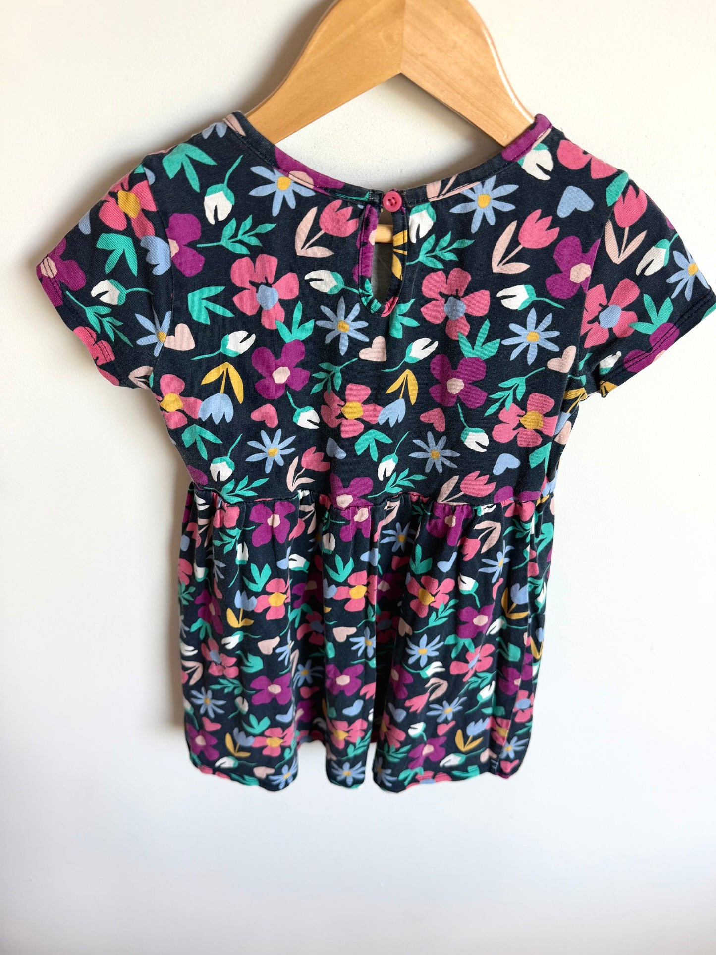Dark Floral T-shirt Dress / 5T
