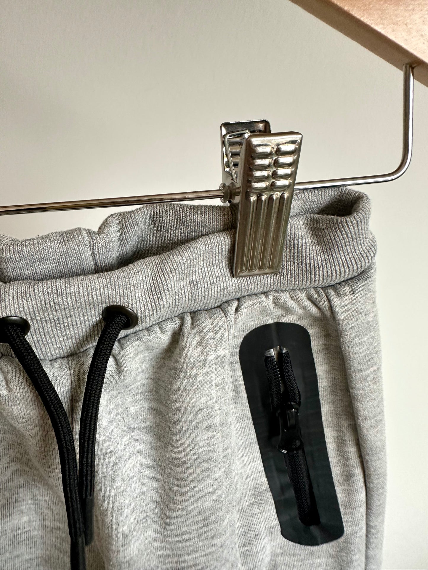 Grey Sweatpants with Black Zipper / 9-12m