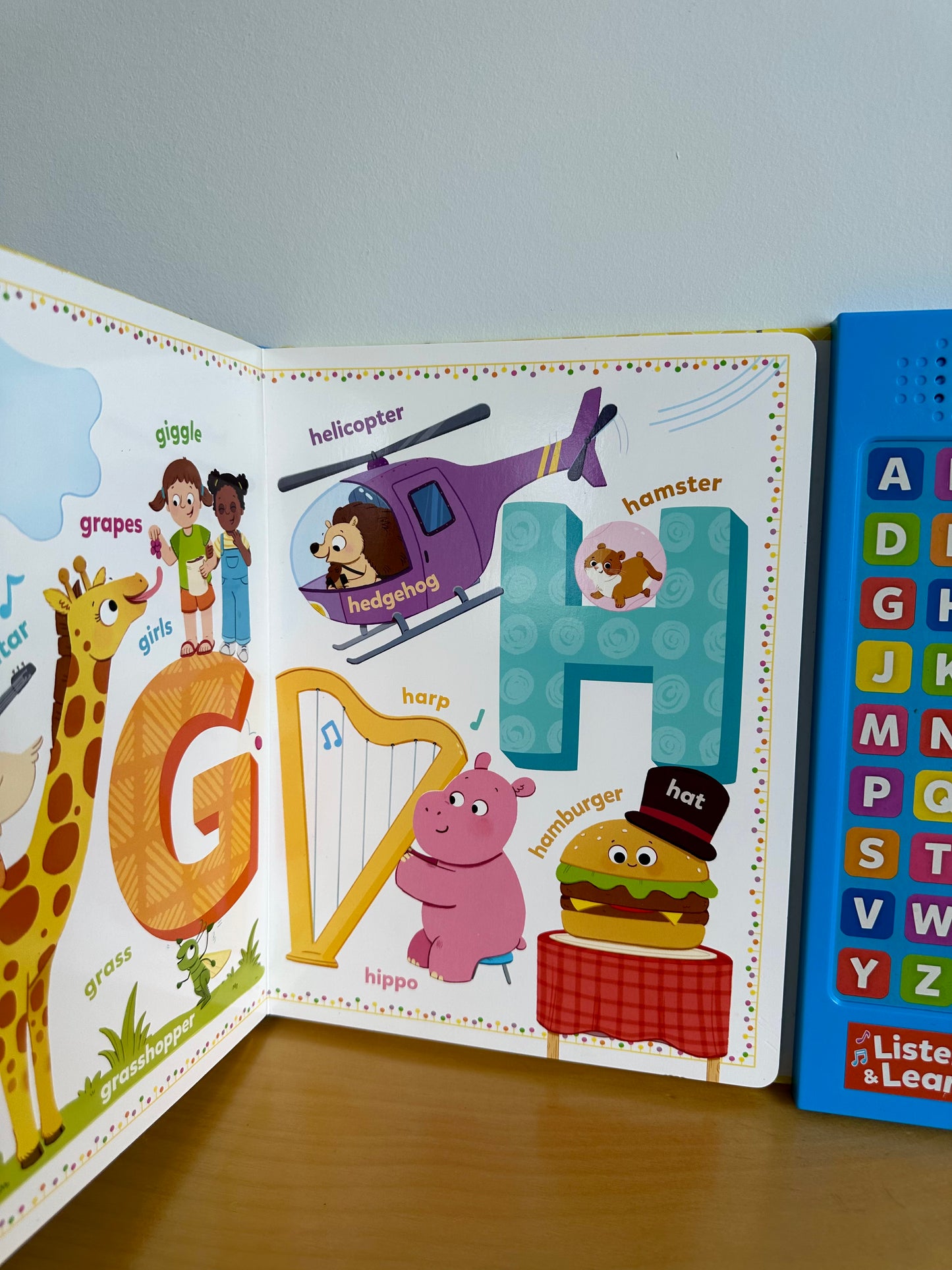 ABC Listen & Learn Book / 1-4 years (No Shipping)