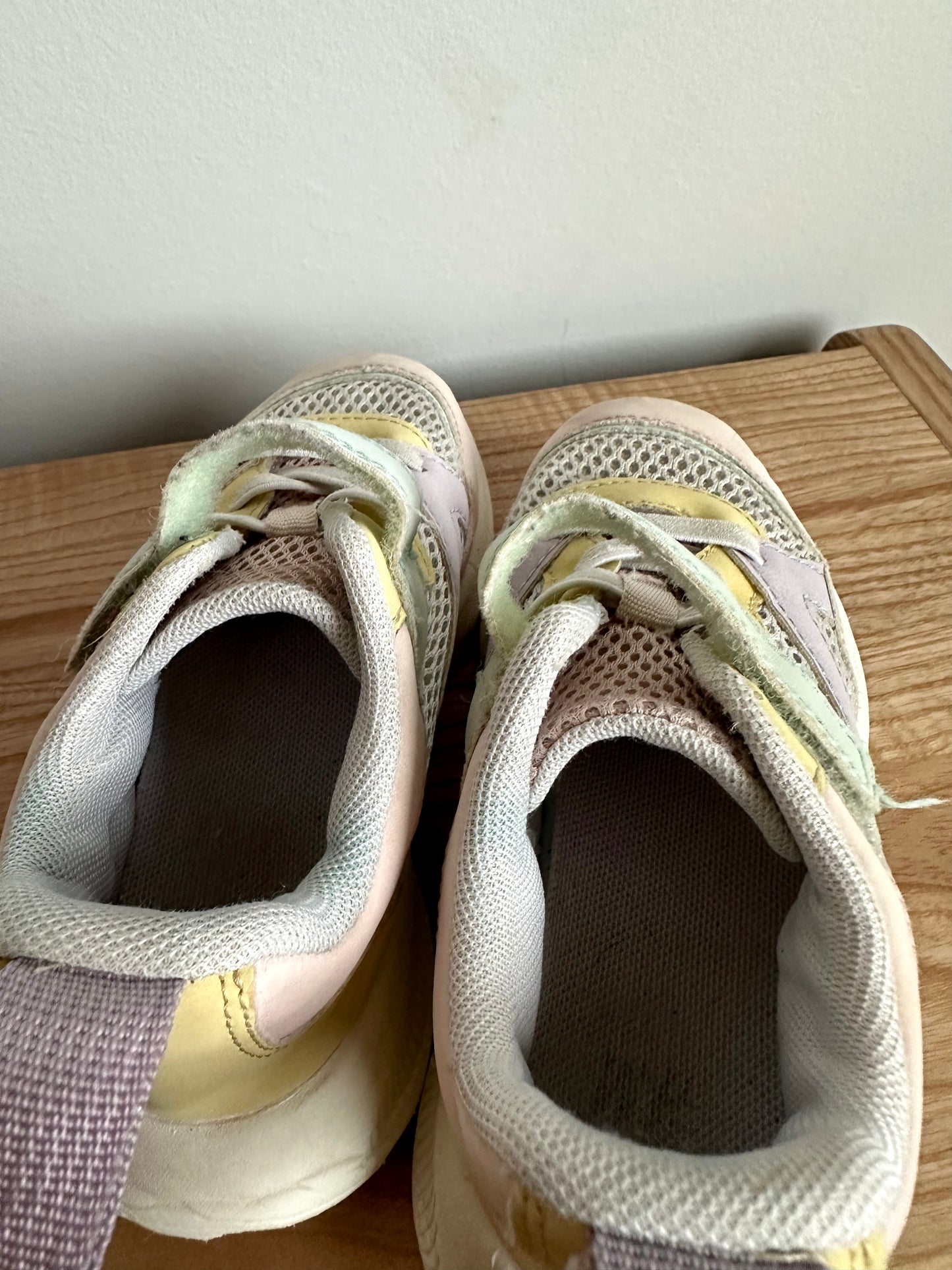 H&M Colorful Sneakers / Size 10 Toddler