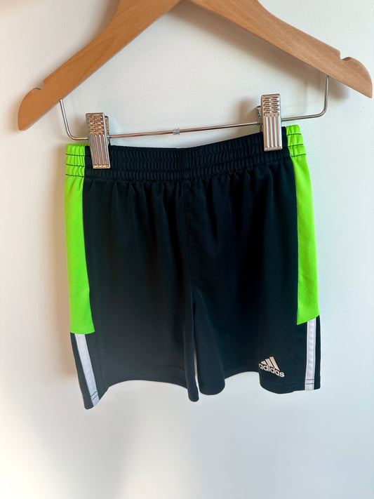 Adidas Shorts / 3T