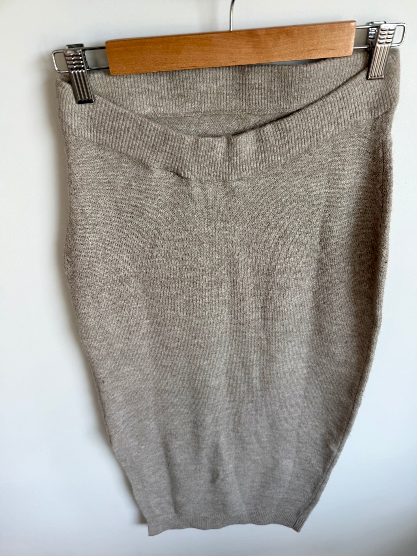H&M Taupe Knit Maternity Skirt (With Tags) / S