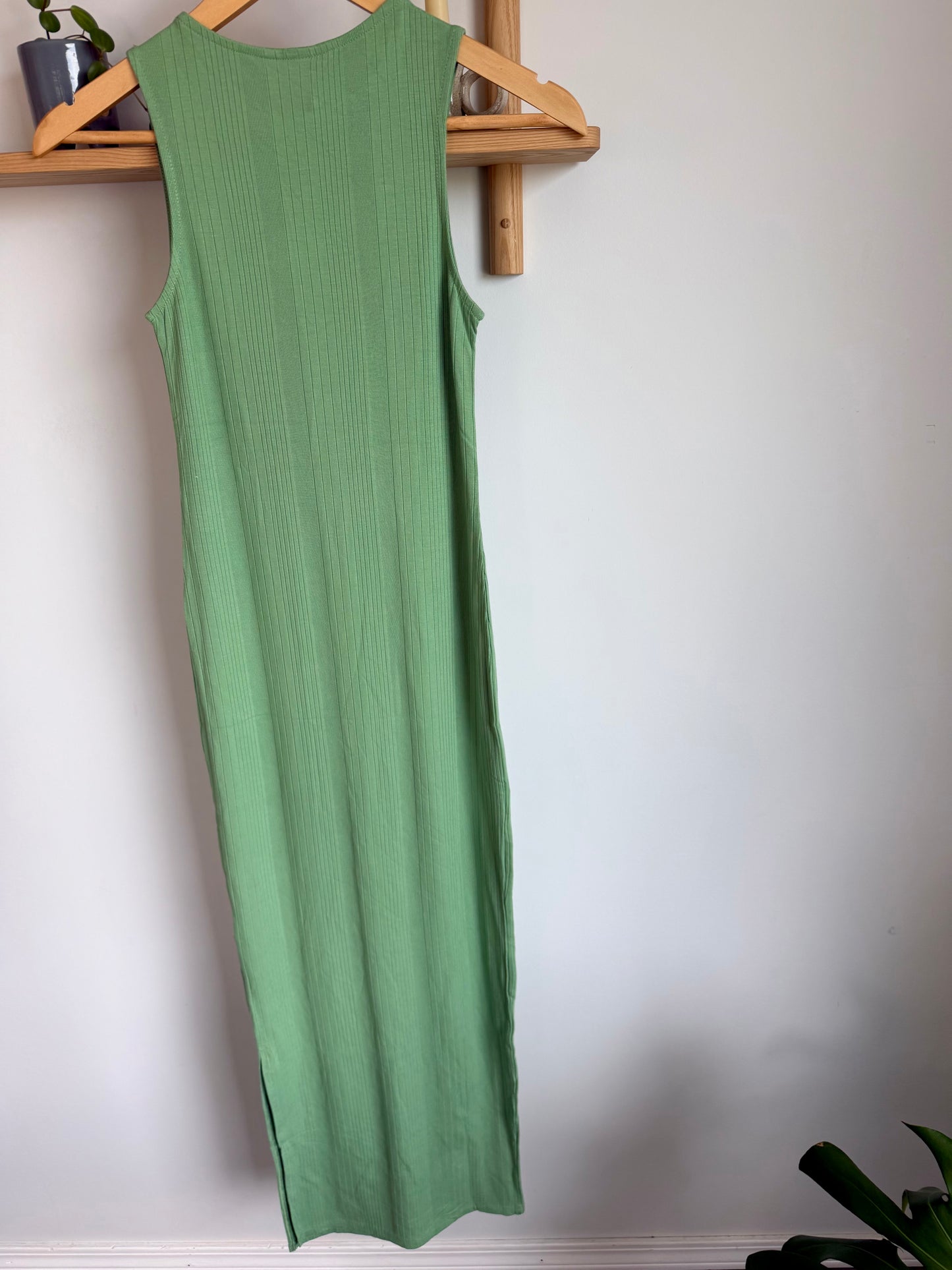 H&M Green Ribbed Viscose Maternity Dress (With Tags) / XS