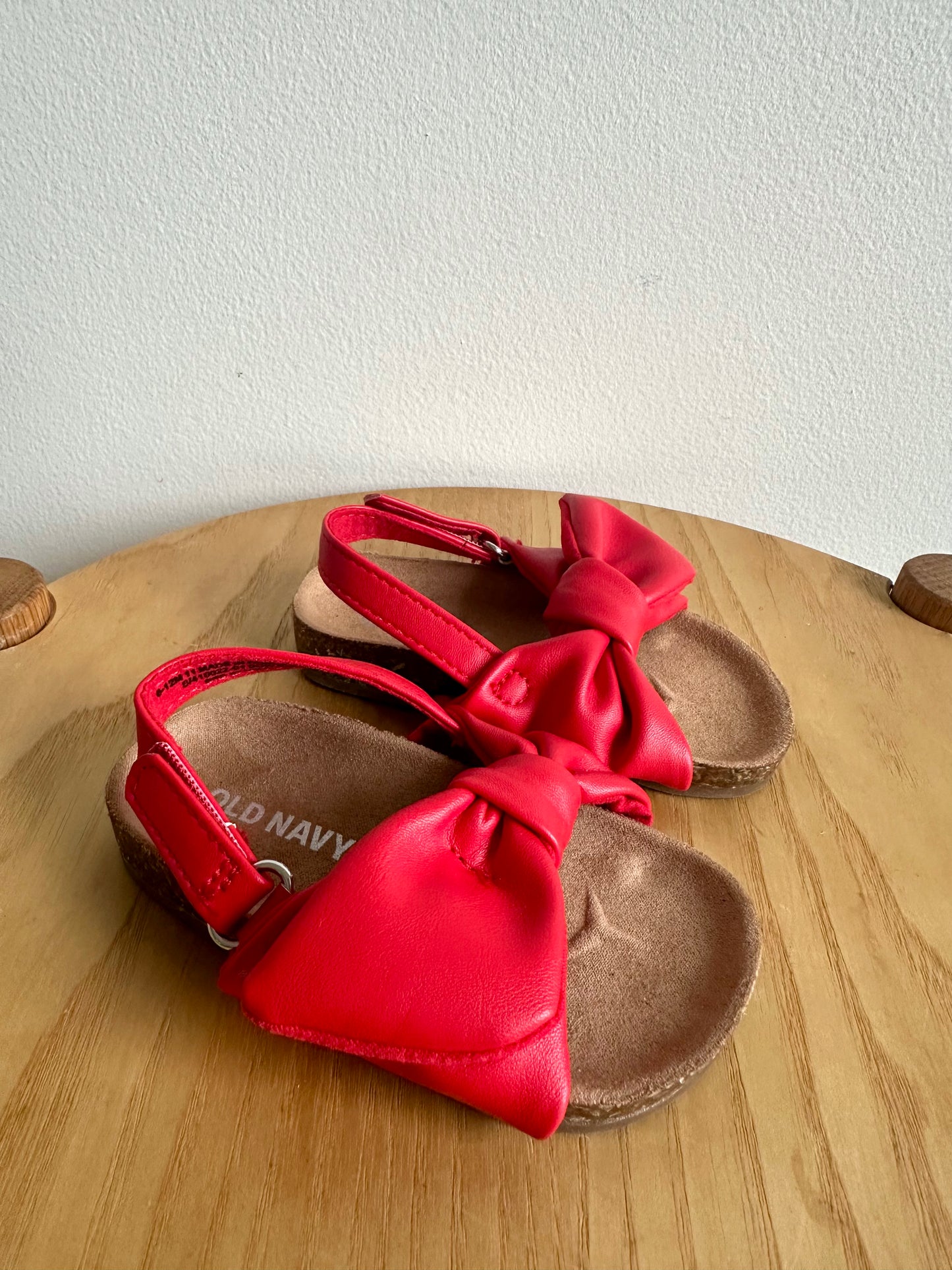 Red Bow Sandals / Size 3 Infant