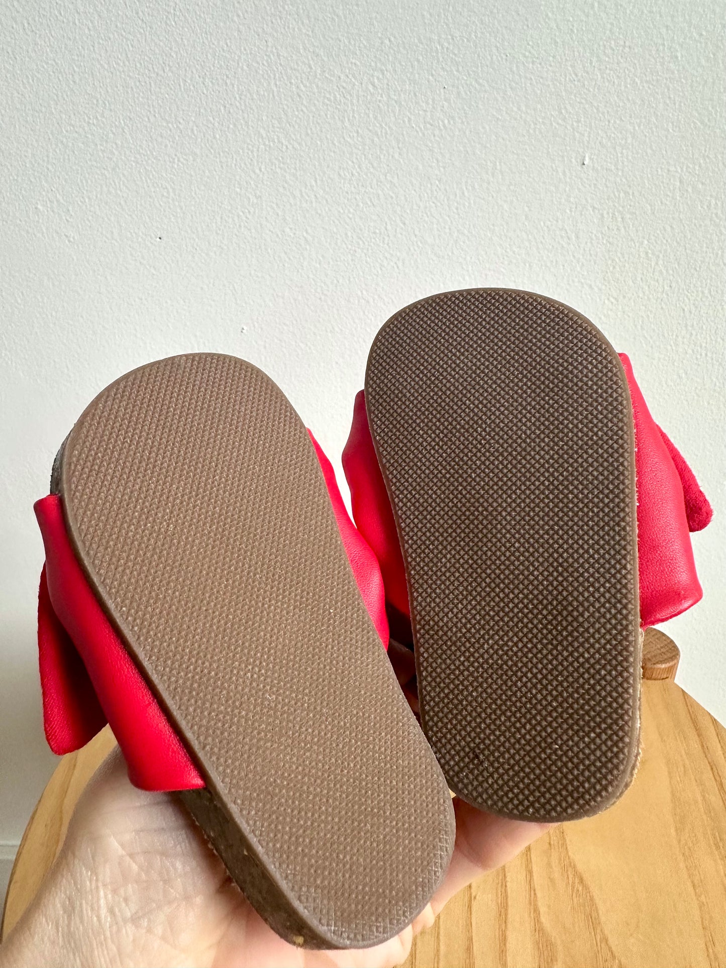 Red Bow Sandals / Size 3 Infant