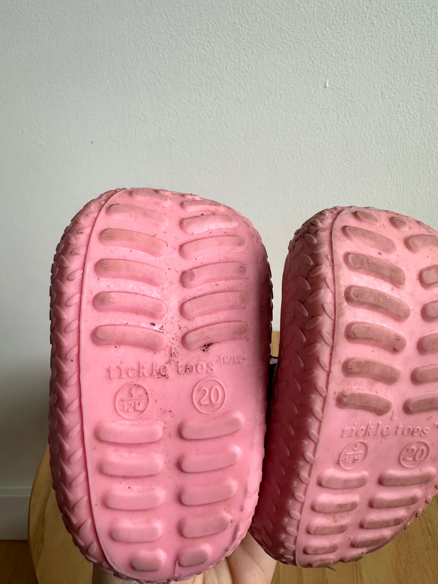 Heart Sock Shoes / Size 3 Toddler