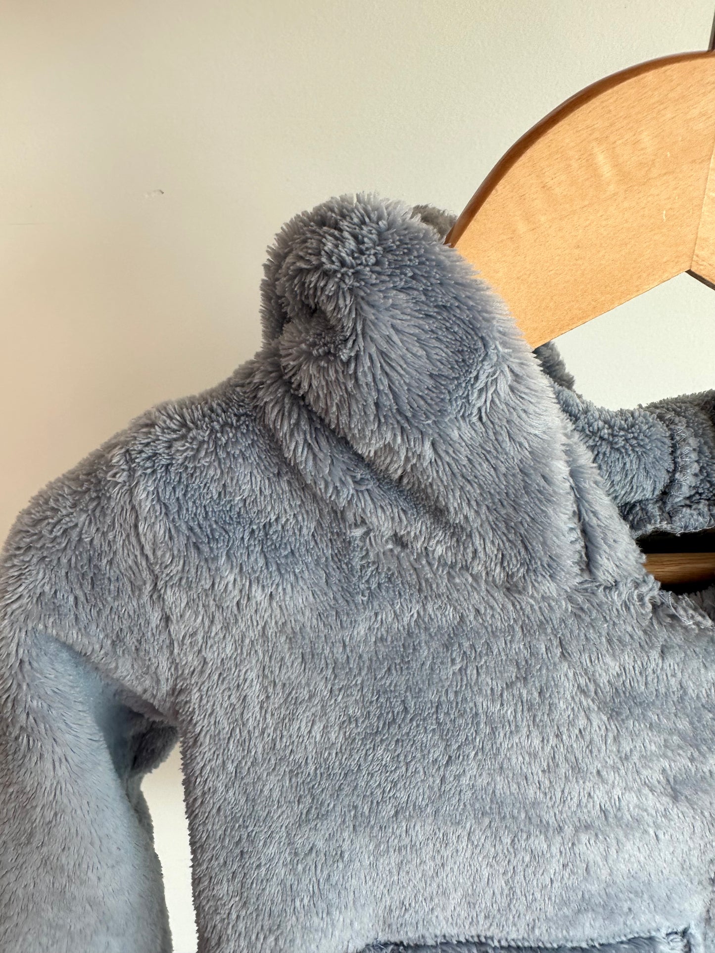 Fuzzy Hooded Sweater / 3T