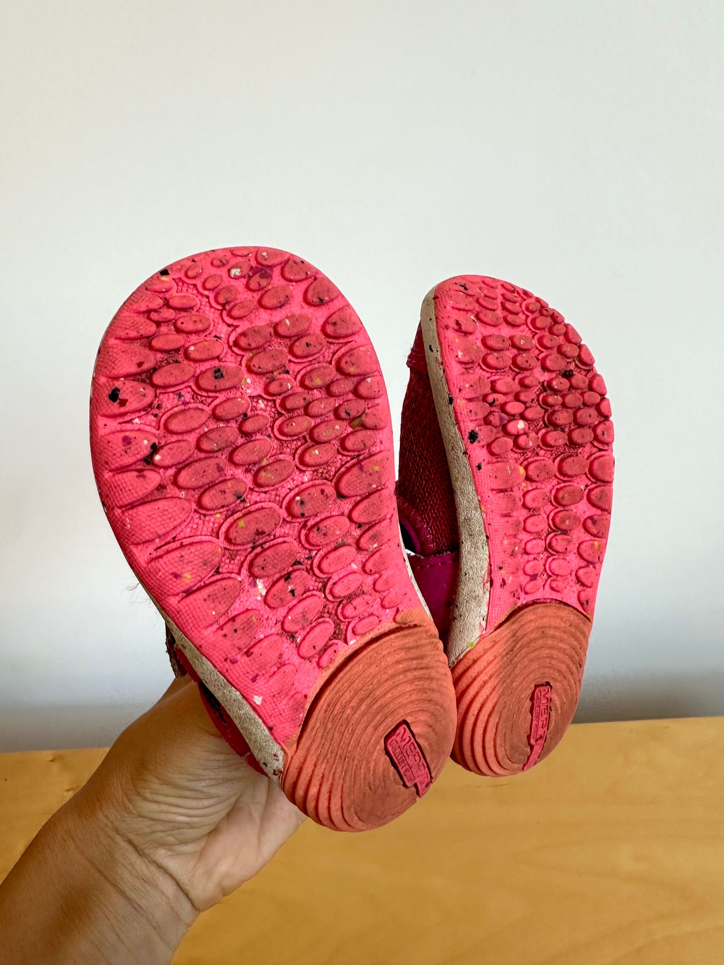 Merrell Pink Shoe (PLAY) / Size 5M Toddler