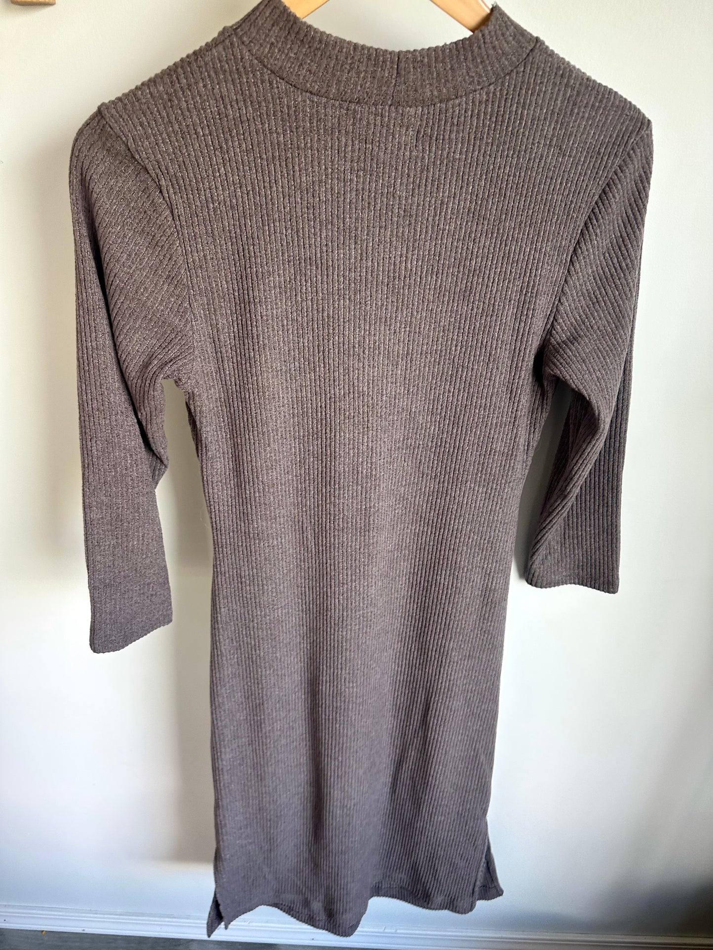 Ribbed Grey Maternity Dress / Medium