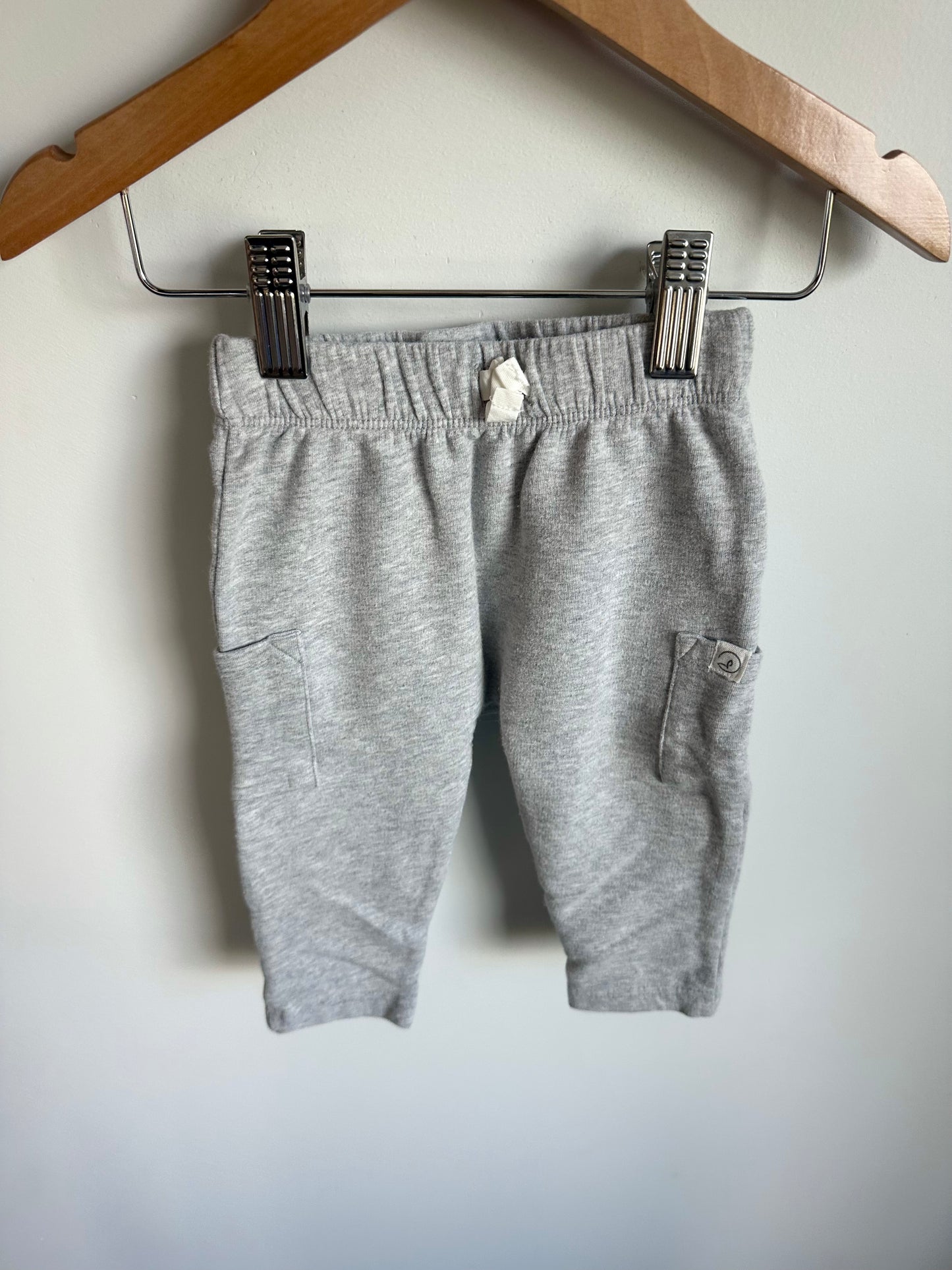 Tapered Grey Pants / 9m