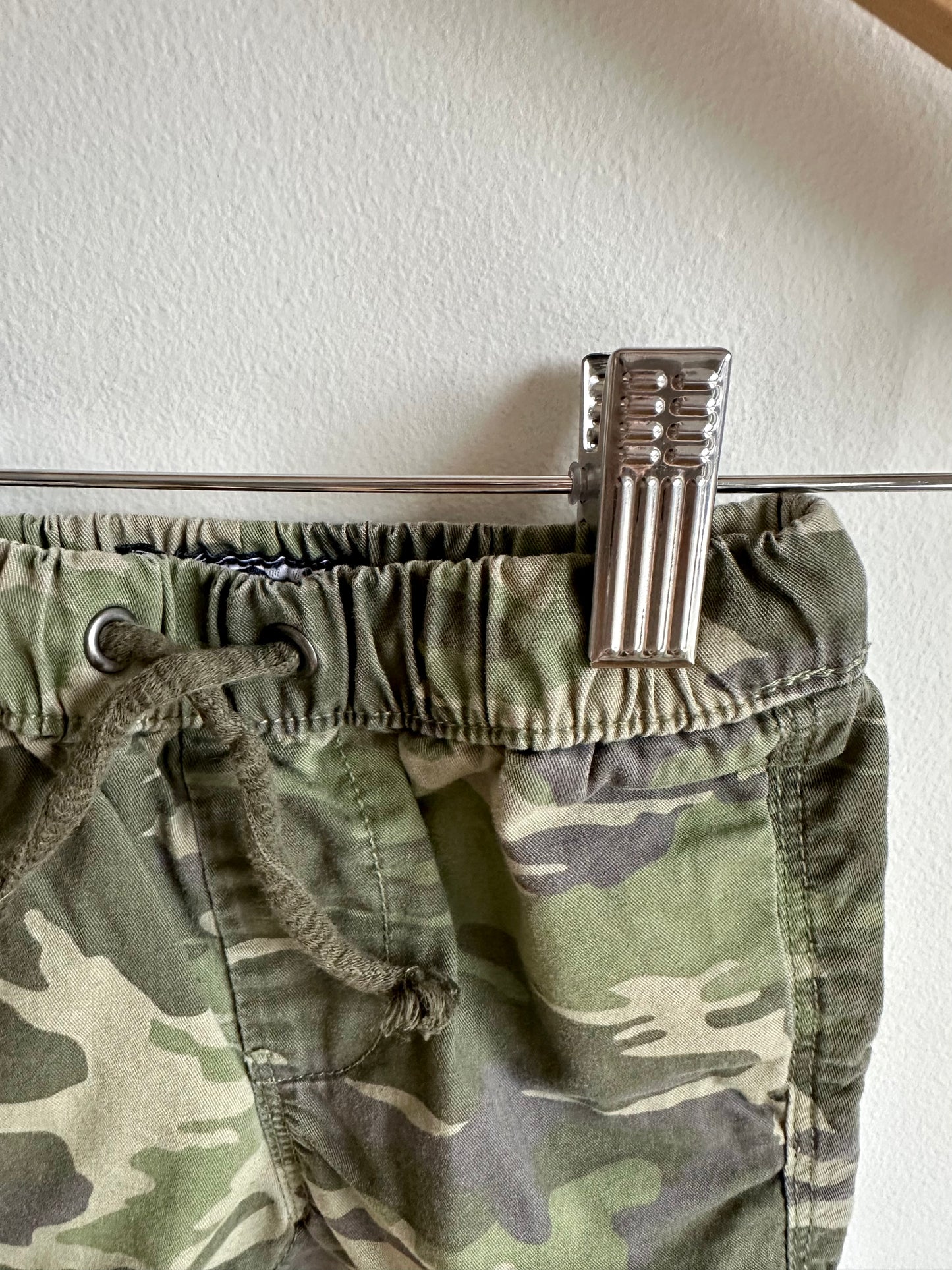 Camo Drawstring Shorts / 6-9m