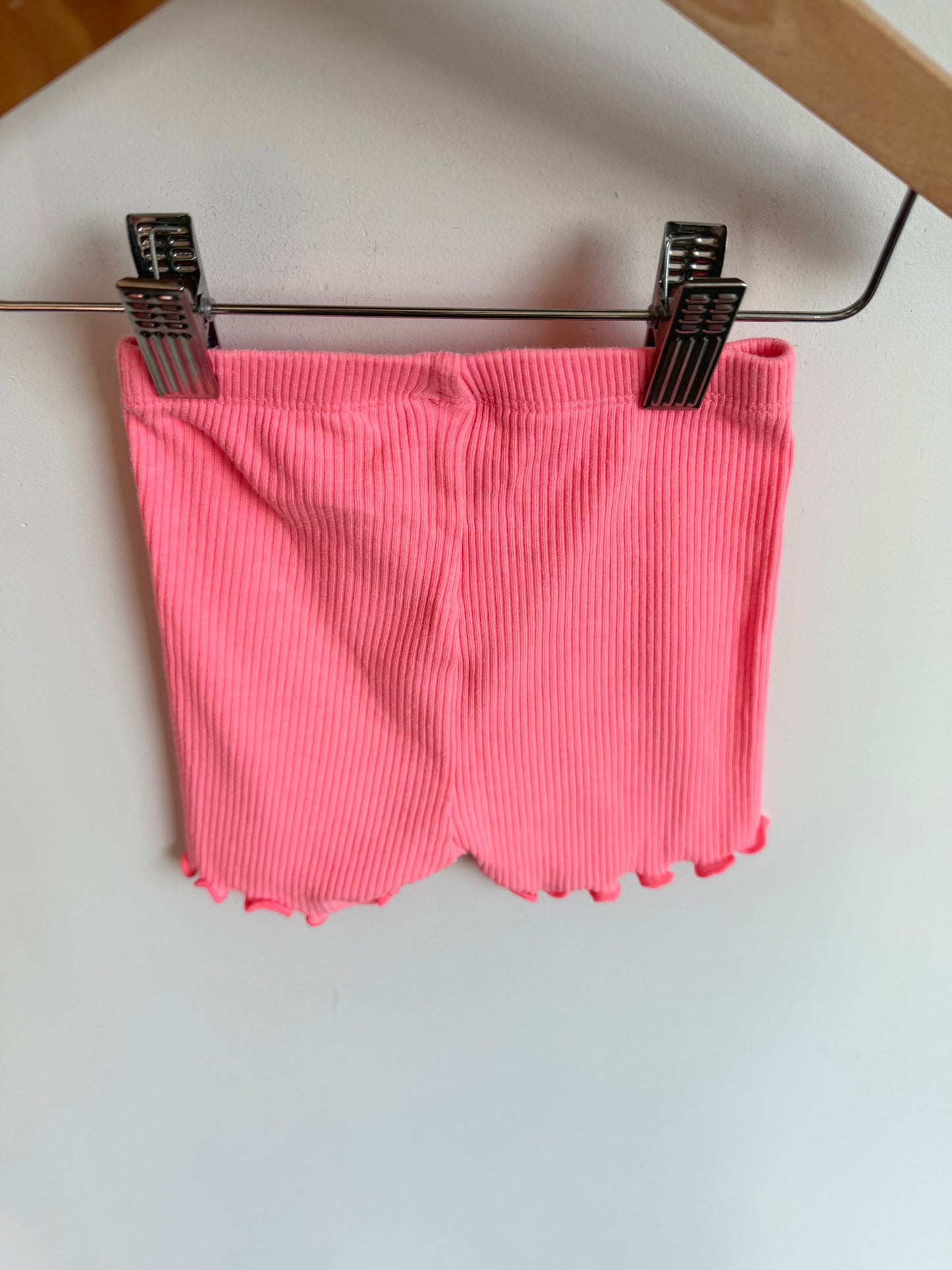 Bright Pink Ribbed Shorts / 18-24m