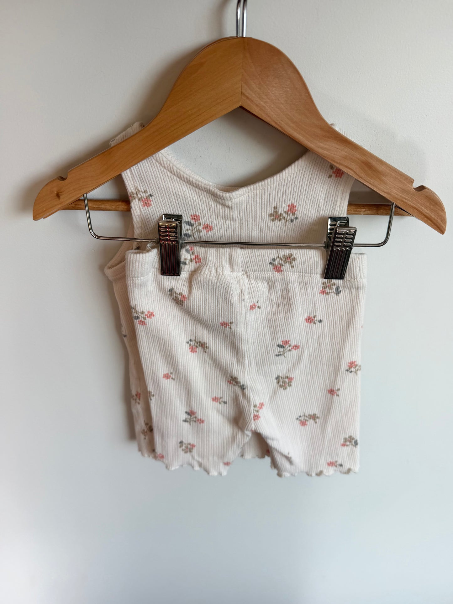 Cream Floral Top + Shorts Set / 18-24m