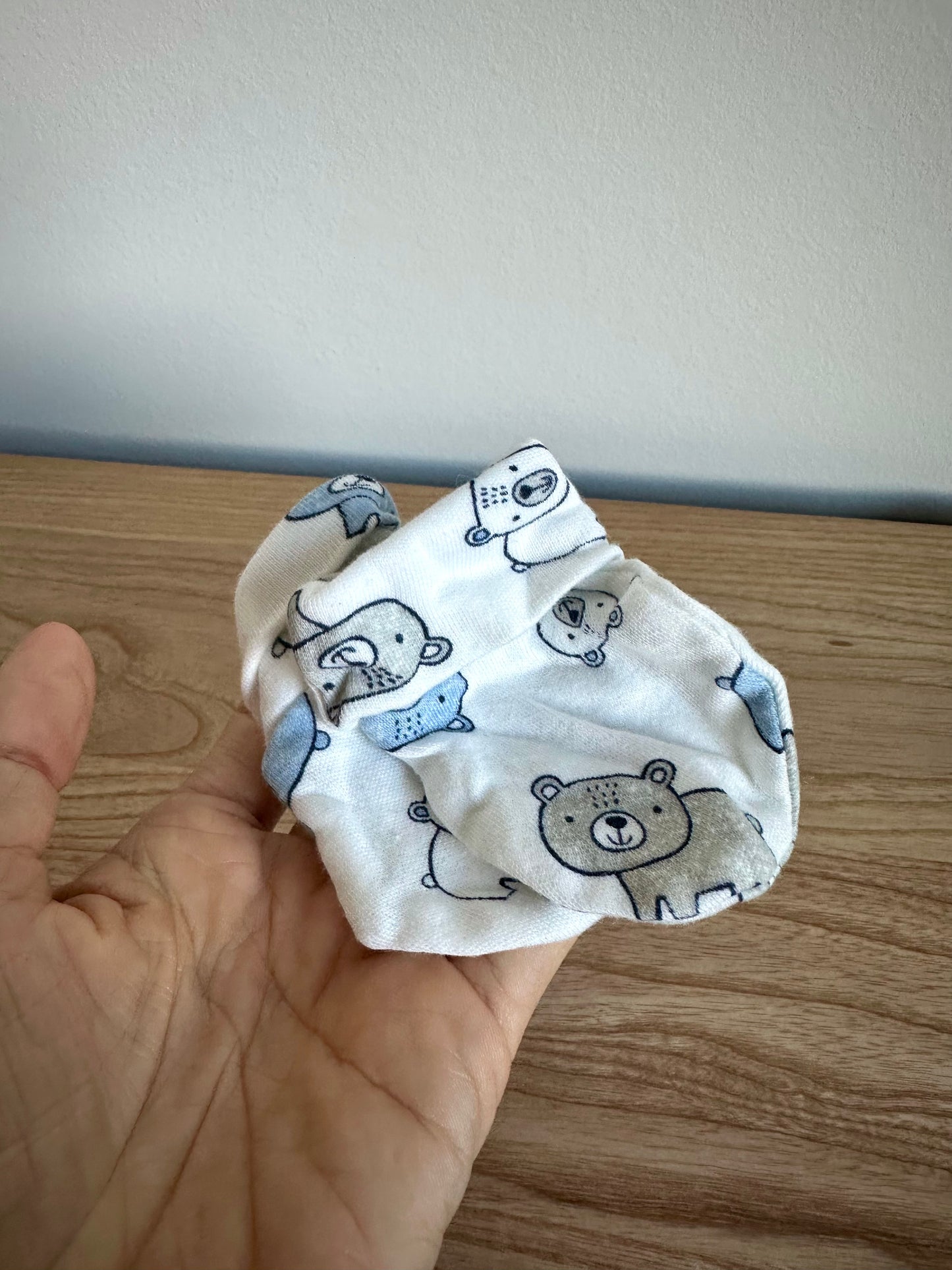 Bear + Black Mits (Set of 2) / 0-3m