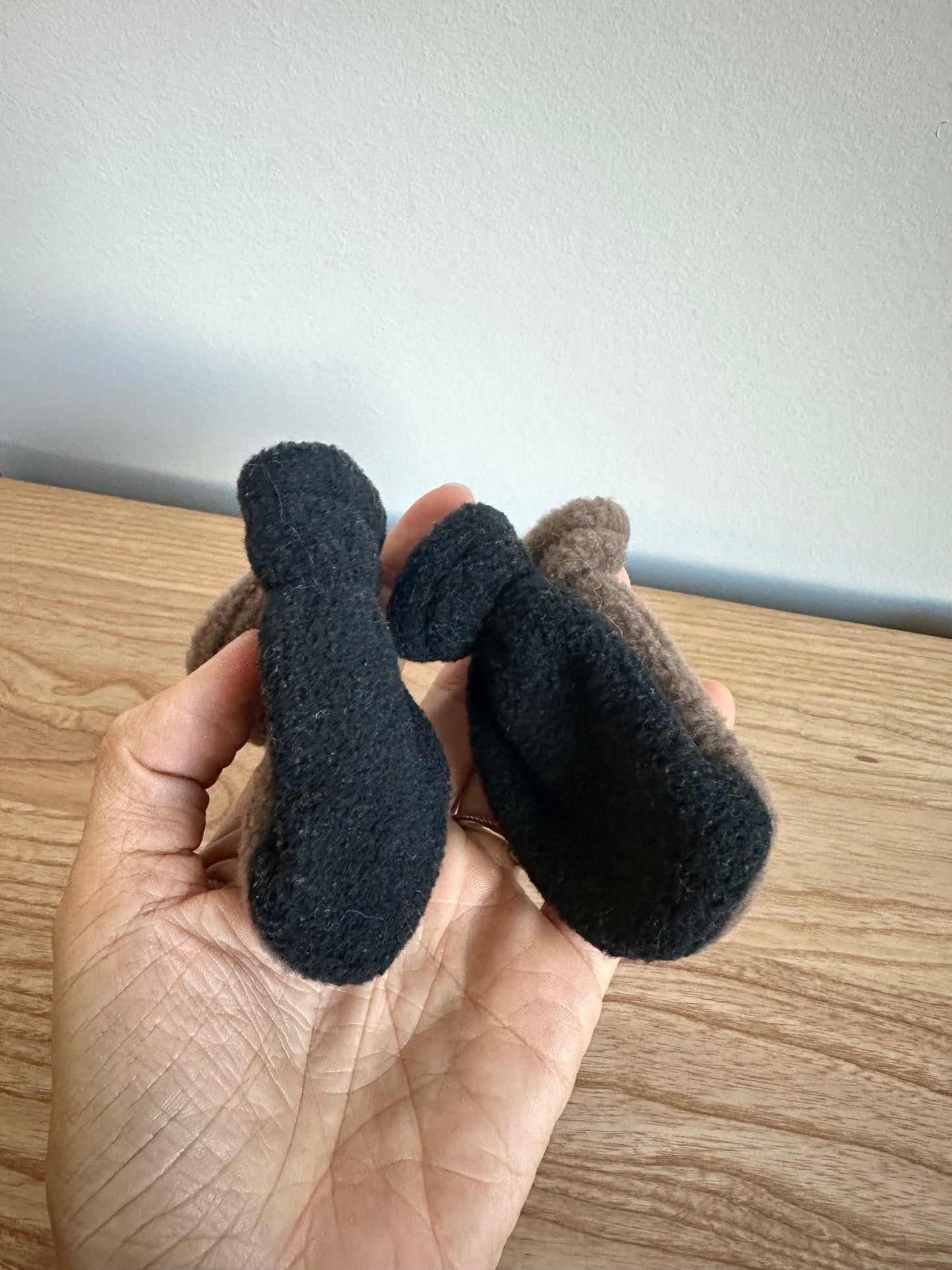 Bear + Black Mits (Set of 2) / 0-3m