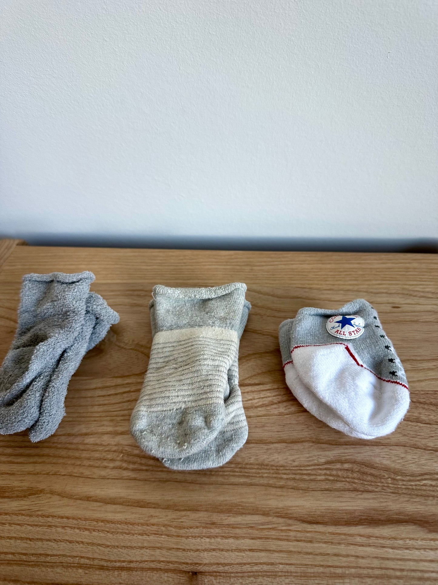 Grey Socks (Set of 3) / 0-6m