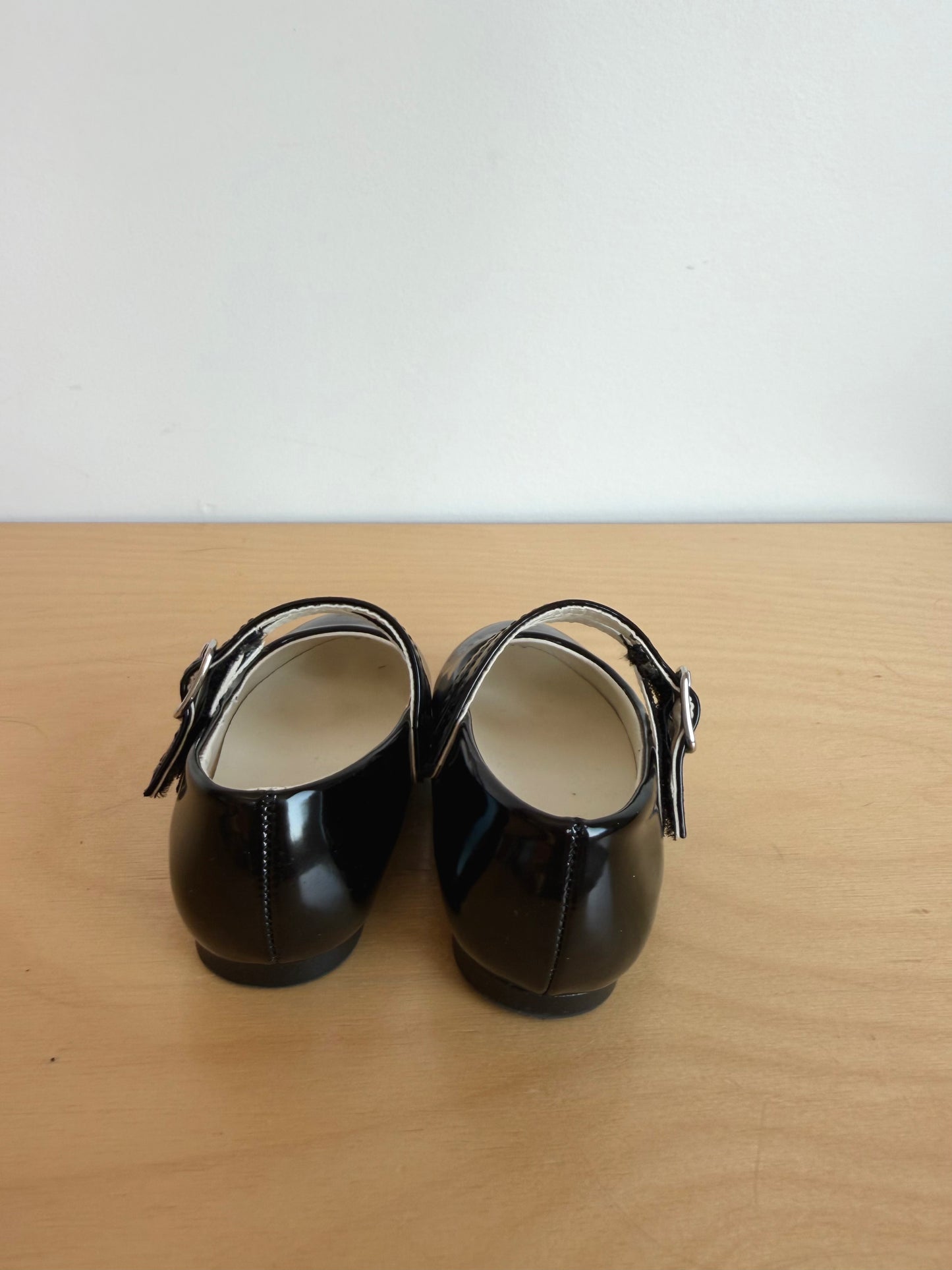 Shiny Black Mary Jane Velcro Shoes / Size 5 Toddler