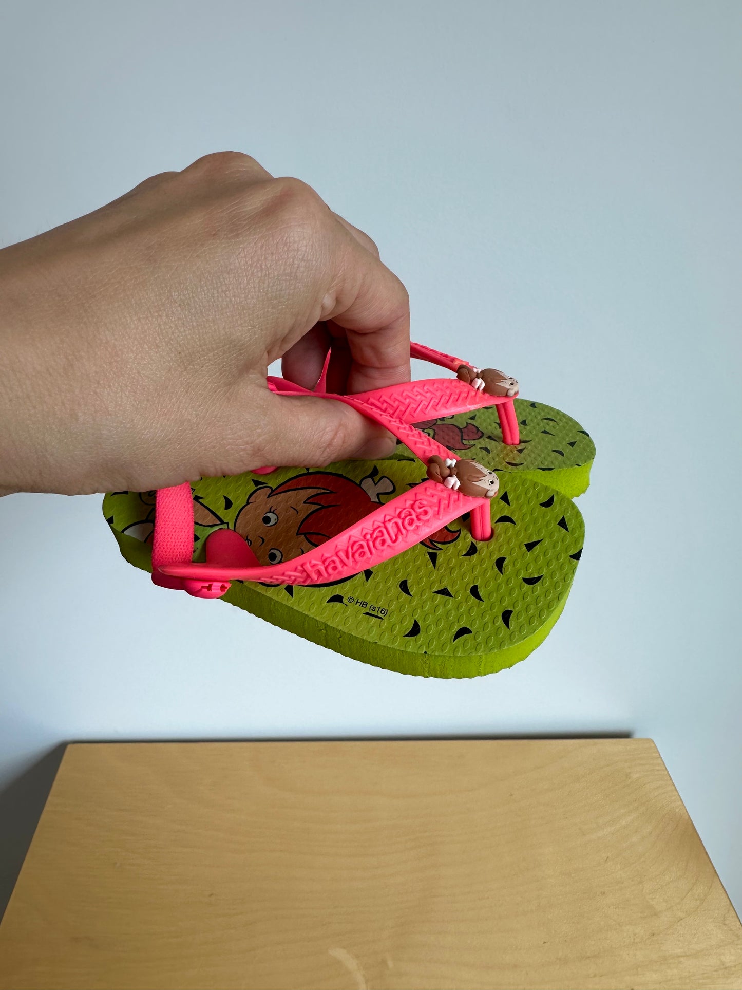 Pebbles Havaianas / Size 6 Toddler