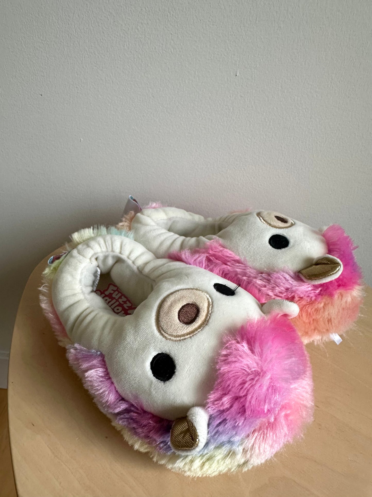 FuzzAMallow Slippers / Size 13 (Little Kid) (No Shipping)