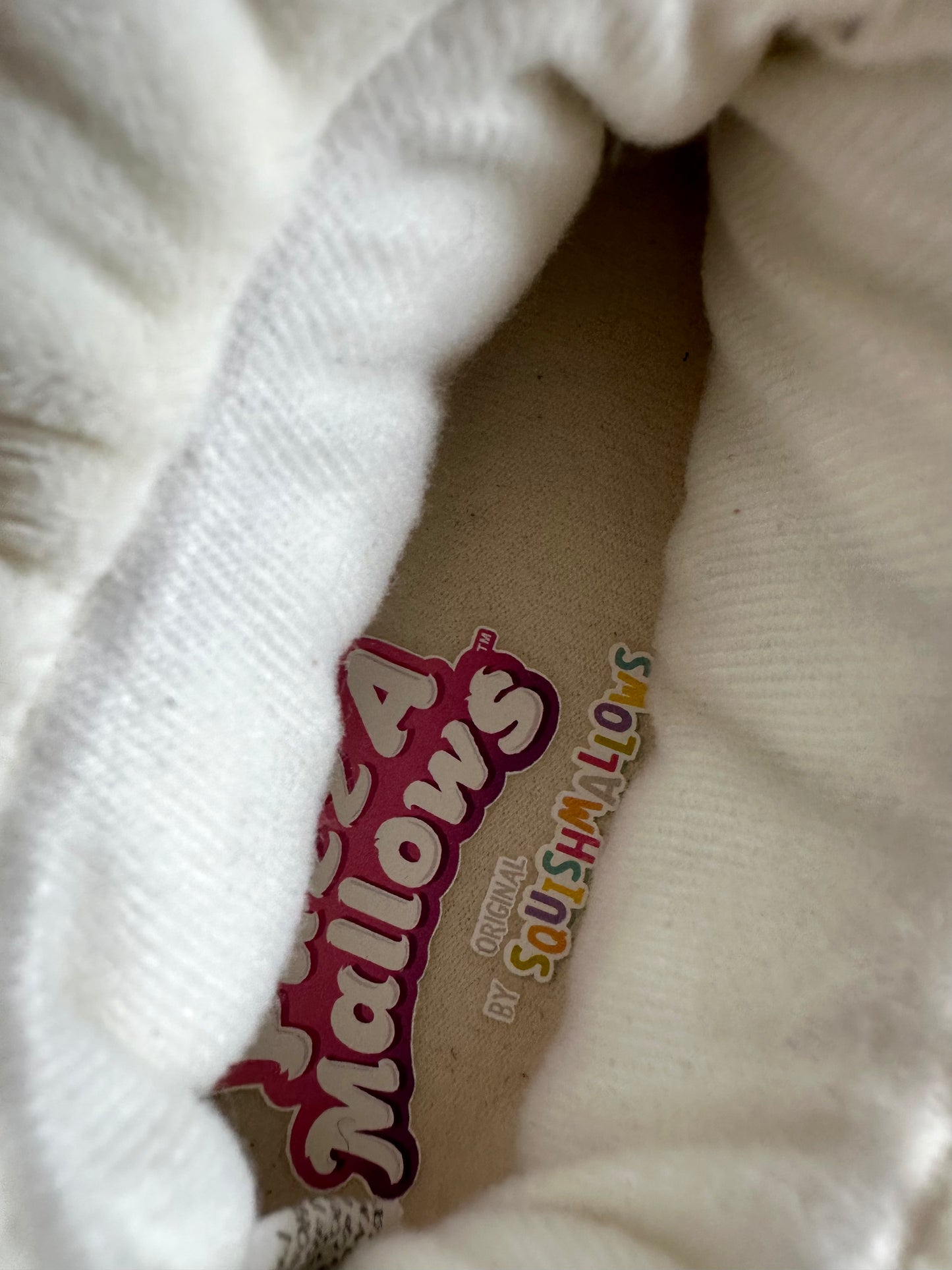 FuzzAMallow Slippers / Size 13 (Little Kid) (No Shipping)