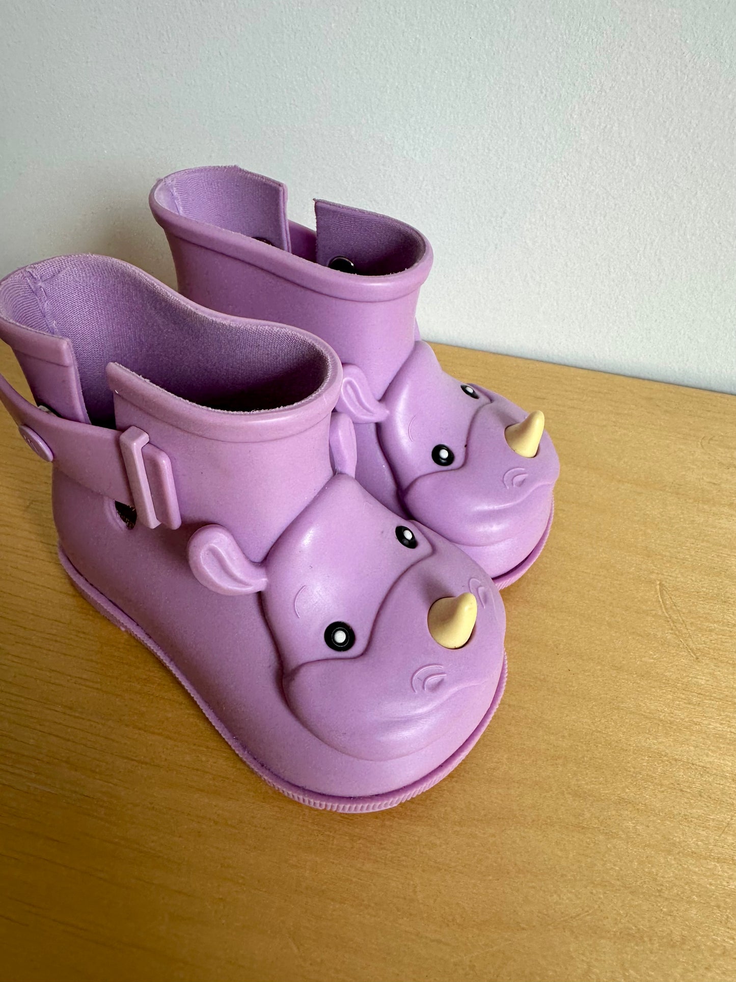 Purple Rhino Rain Boots / Size 5 Toddler