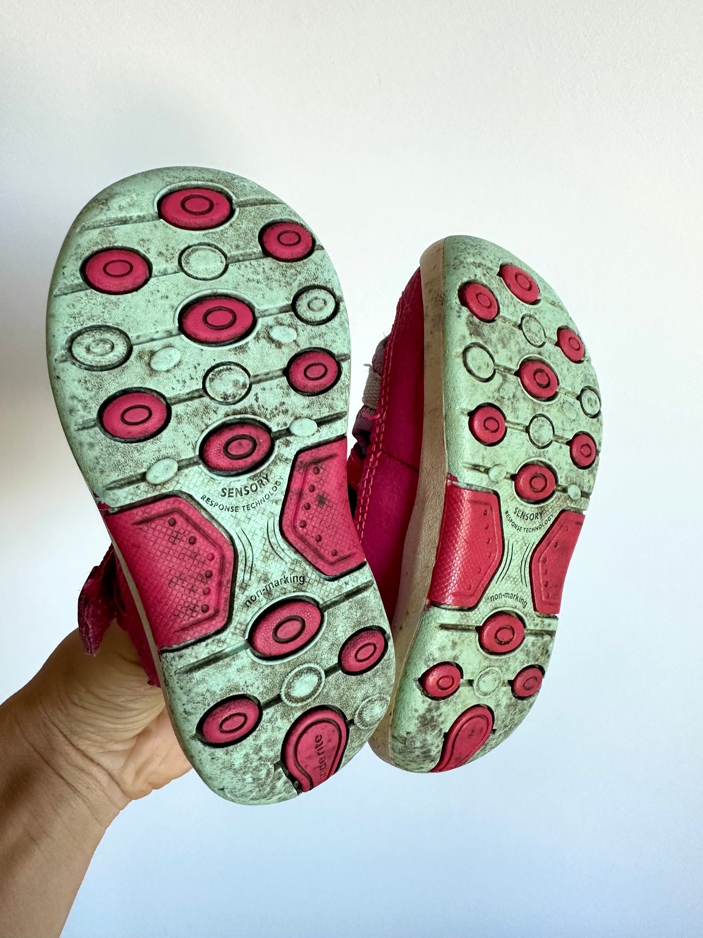 Stride Rite Pink Velcro Sandals / Size 6 Toddler