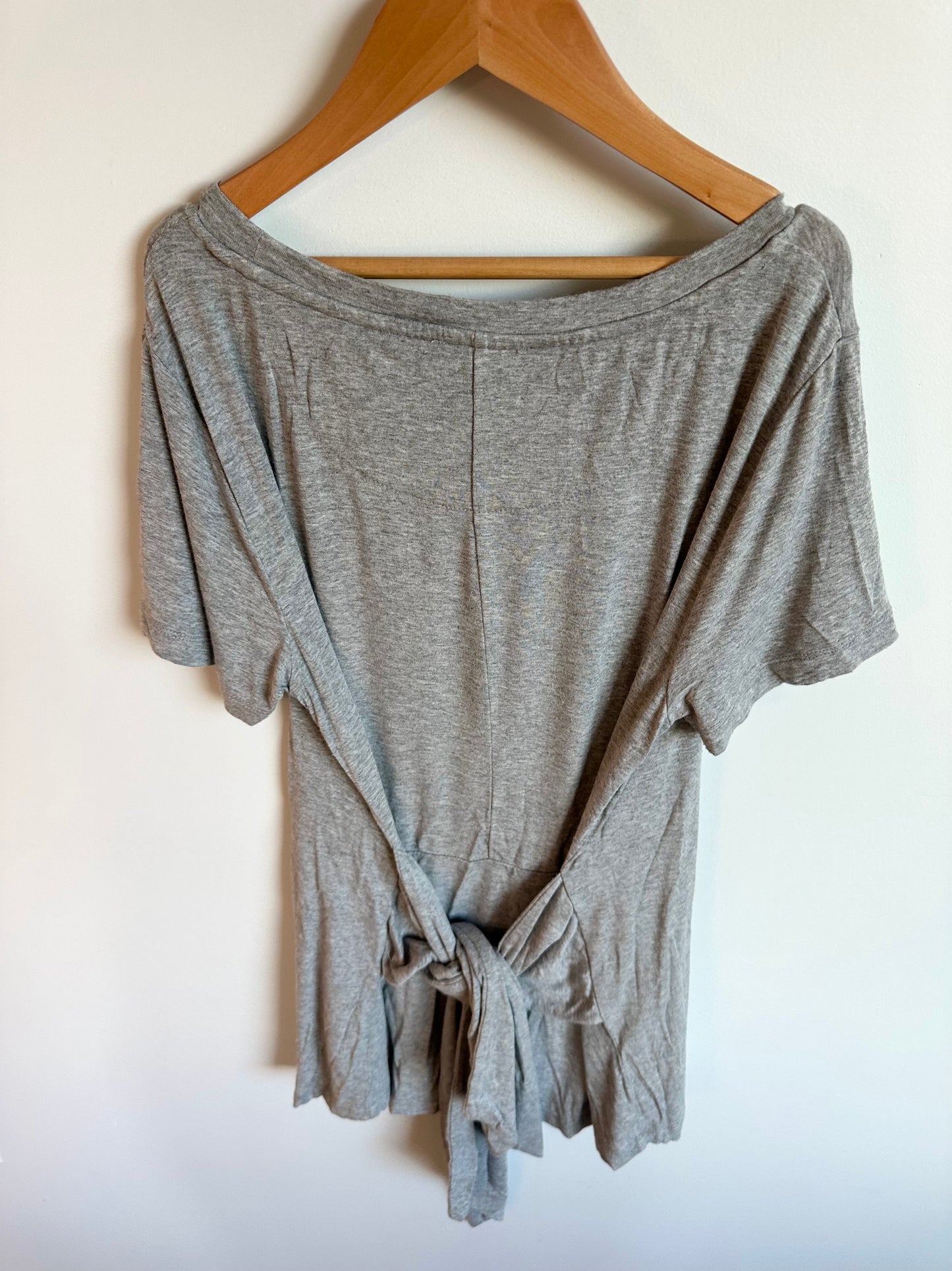 Grey Maternity Top with Tie / Small