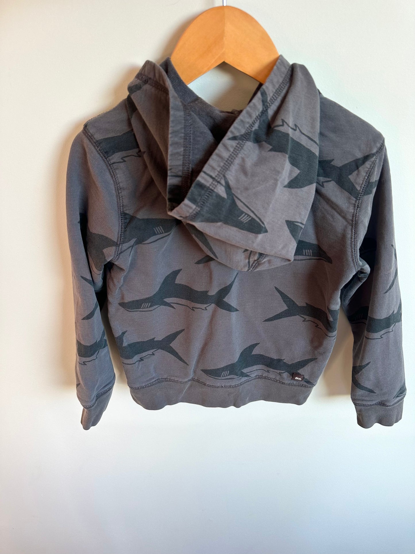 Shark Zipper Sweater / 5 years