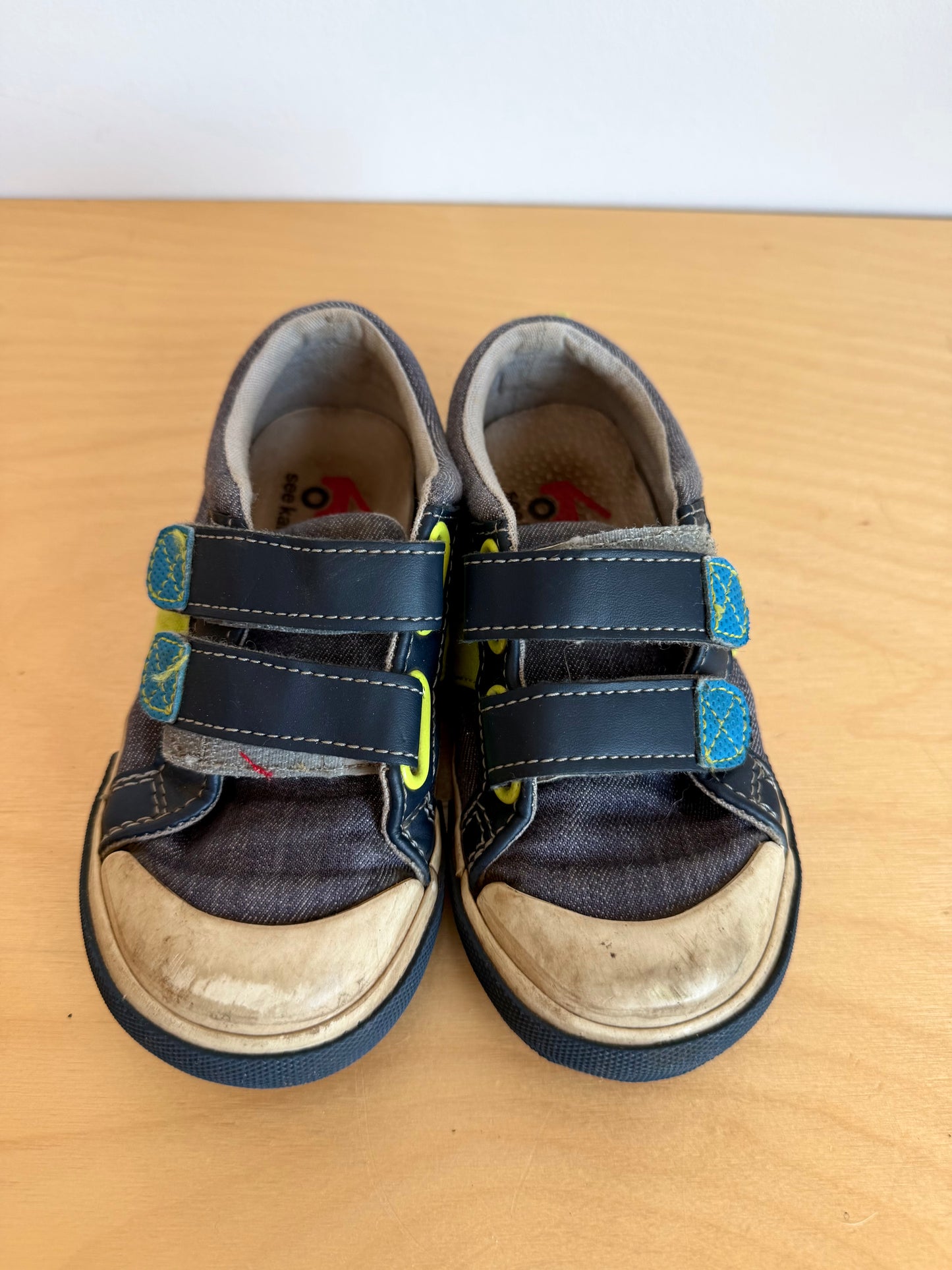 See Kai Run Velcro Shoes / Size 10 Toddler