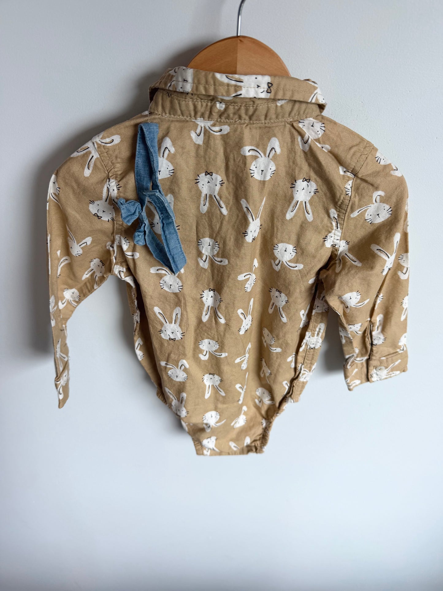 Tan Bunny Bodysuit with Bowtie / 18-24m